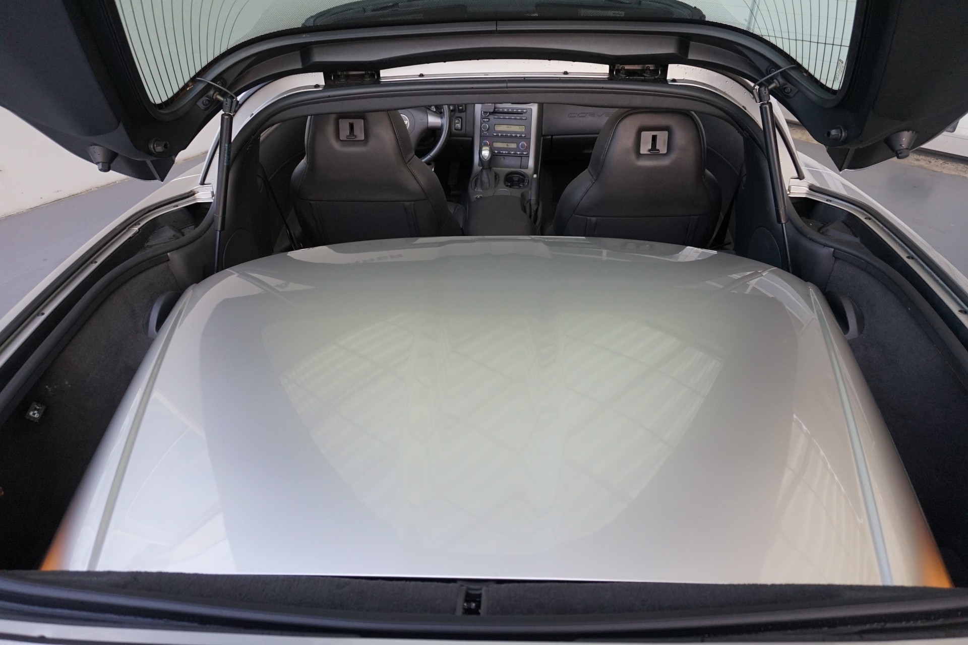 CHEVROLET Corvette C6 6.0i V8 Targa mit 6-Gang-Automat "sehr gepflegtes Coupé"-image-18