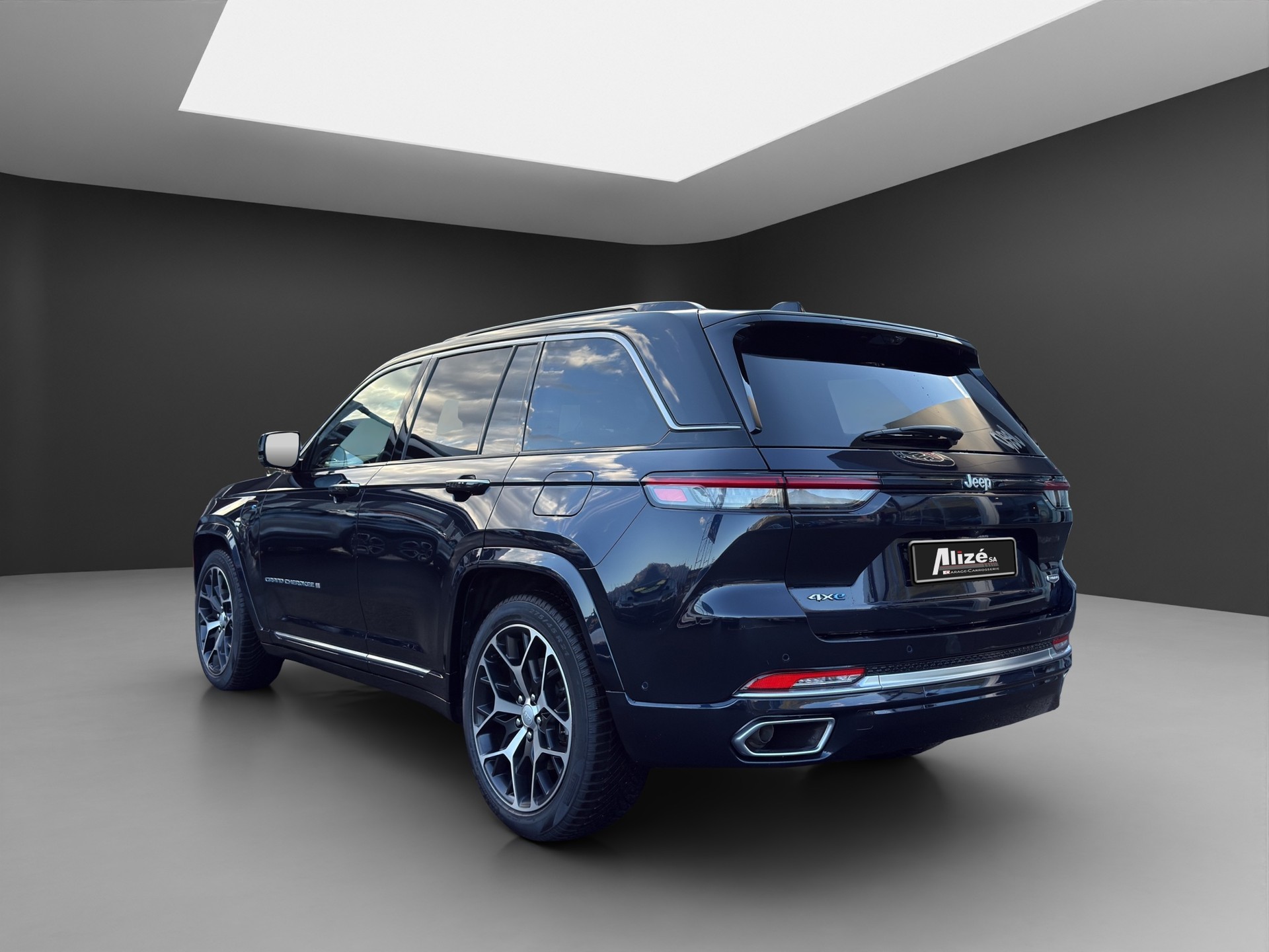 JEEP Grand Cherokee 2.0 Plug-in-Hybrid Summit Reserve 4xe-image-4