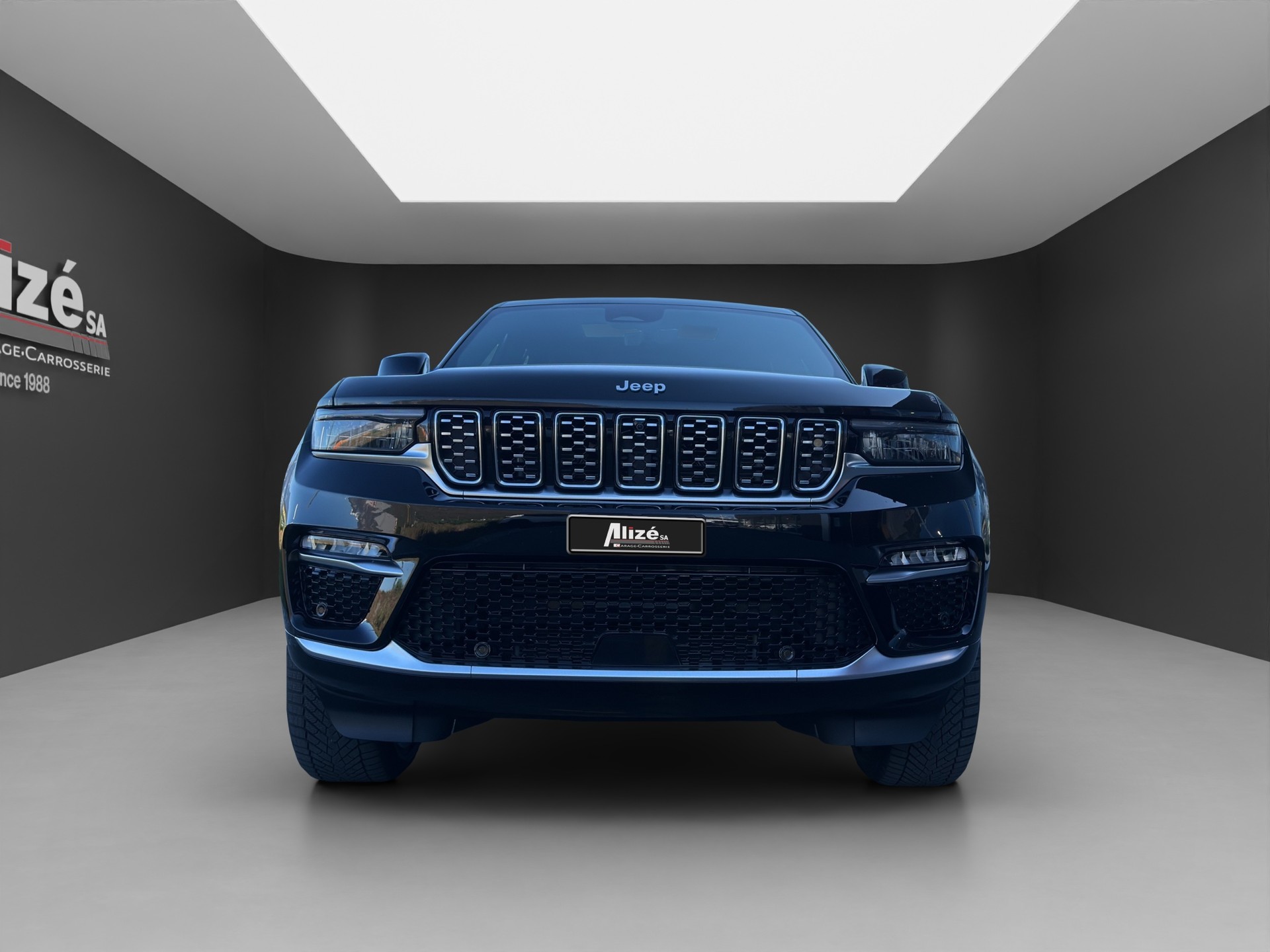 JEEP Grand Cherokee 2.0 Plug-in-Hybrid Summit Reserve 4xe-showroom-element-1