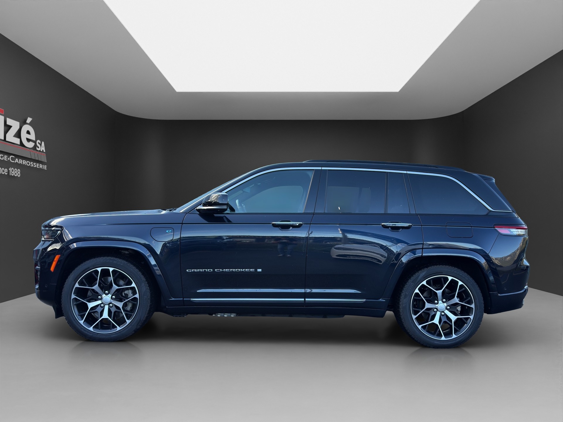 JEEP Grand Cherokee 2.0 Plug-in-Hybrid Summit Reserve 4xe-image-3
