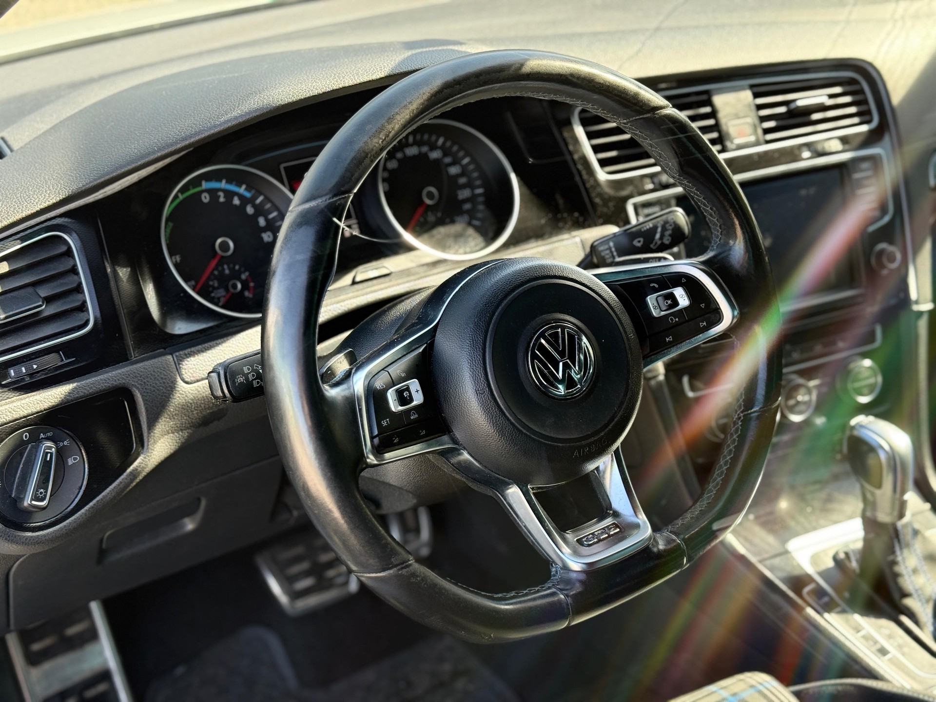 VW Golf 1.4 TSI GTE DSG-image-5