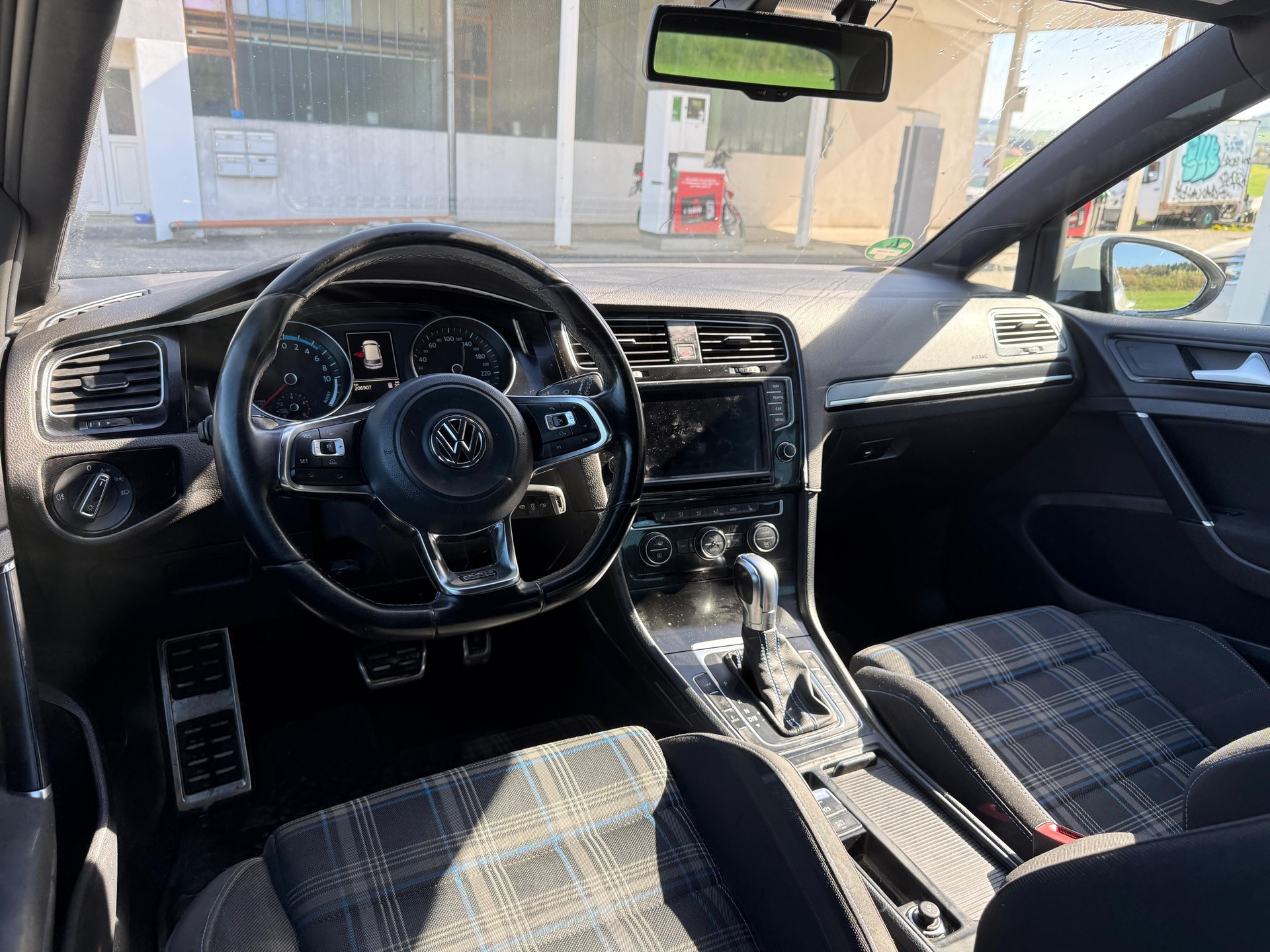 VW Golf 1.4 TSI GTE DSG-image-7