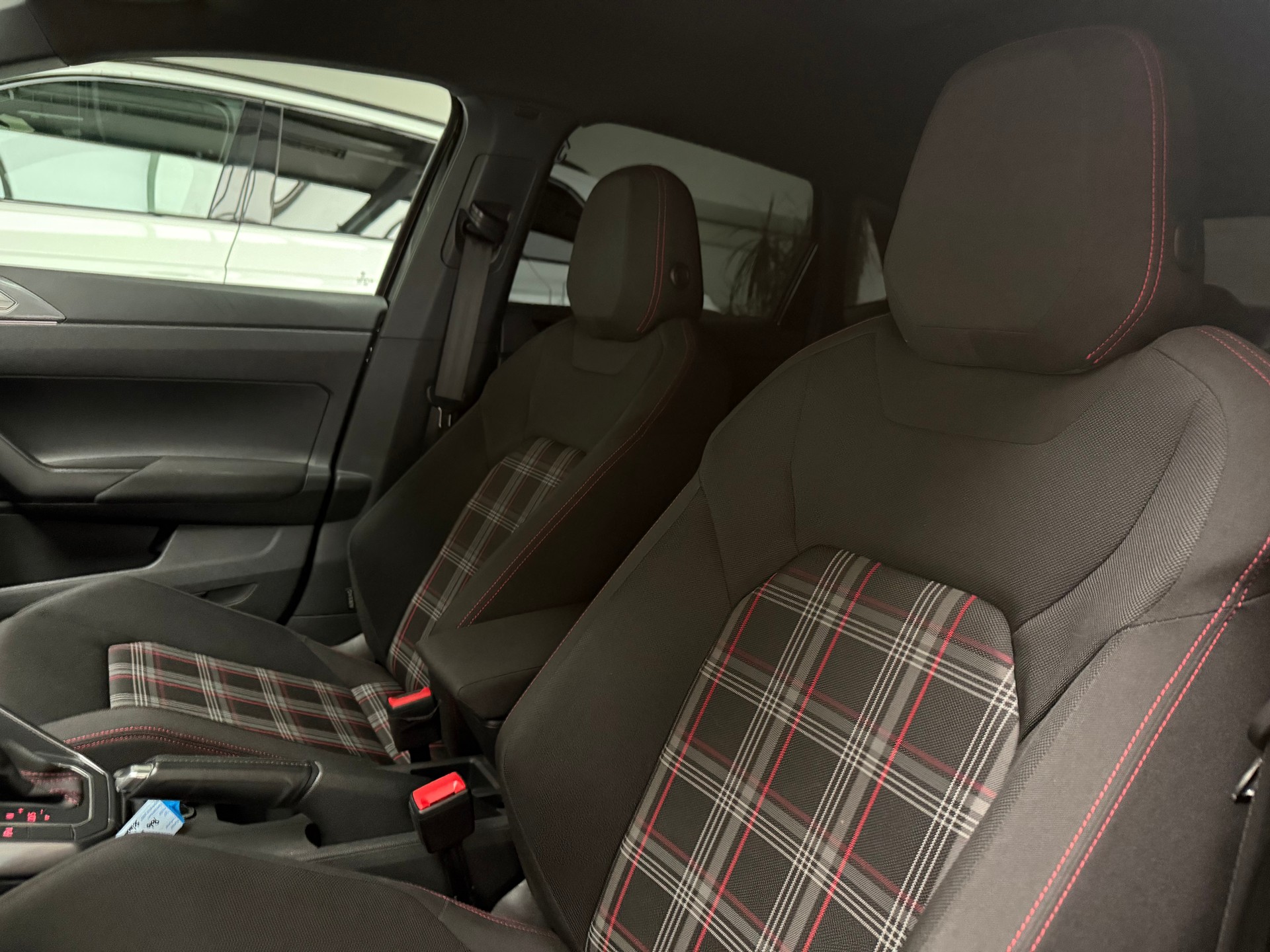 VW Polo 2.0 TSI GTI DSG * Milltek * H&R *-image-9