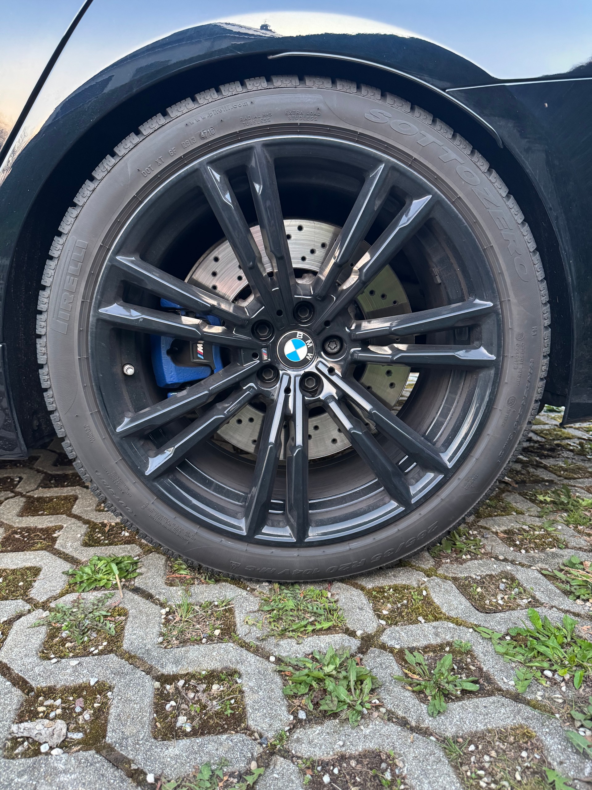 BMW M5 xDrive Competition Drivelogic-image-2
