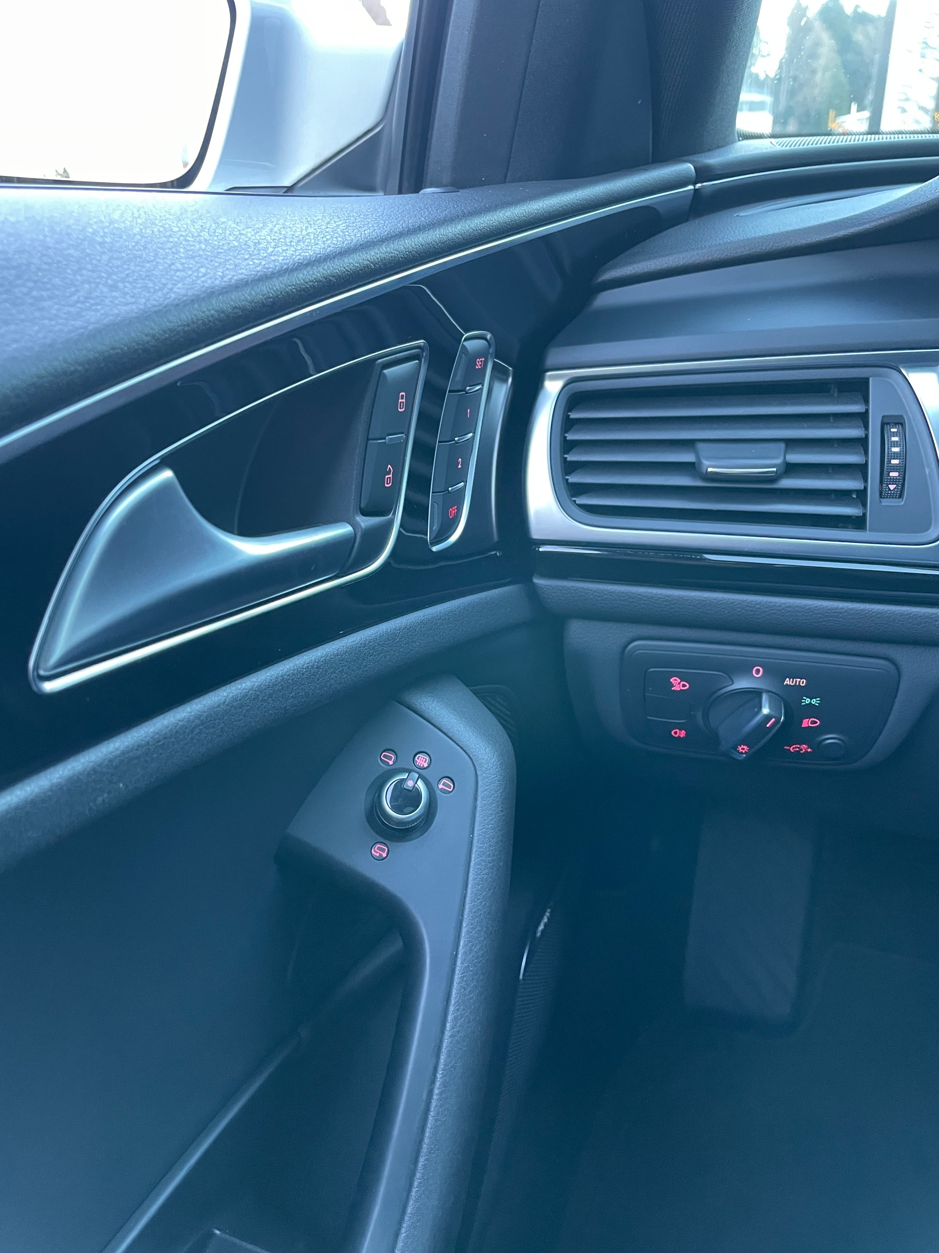 AUDI A6 Avant 3.0 BiTDI V6 quattro tiptronic-image-25