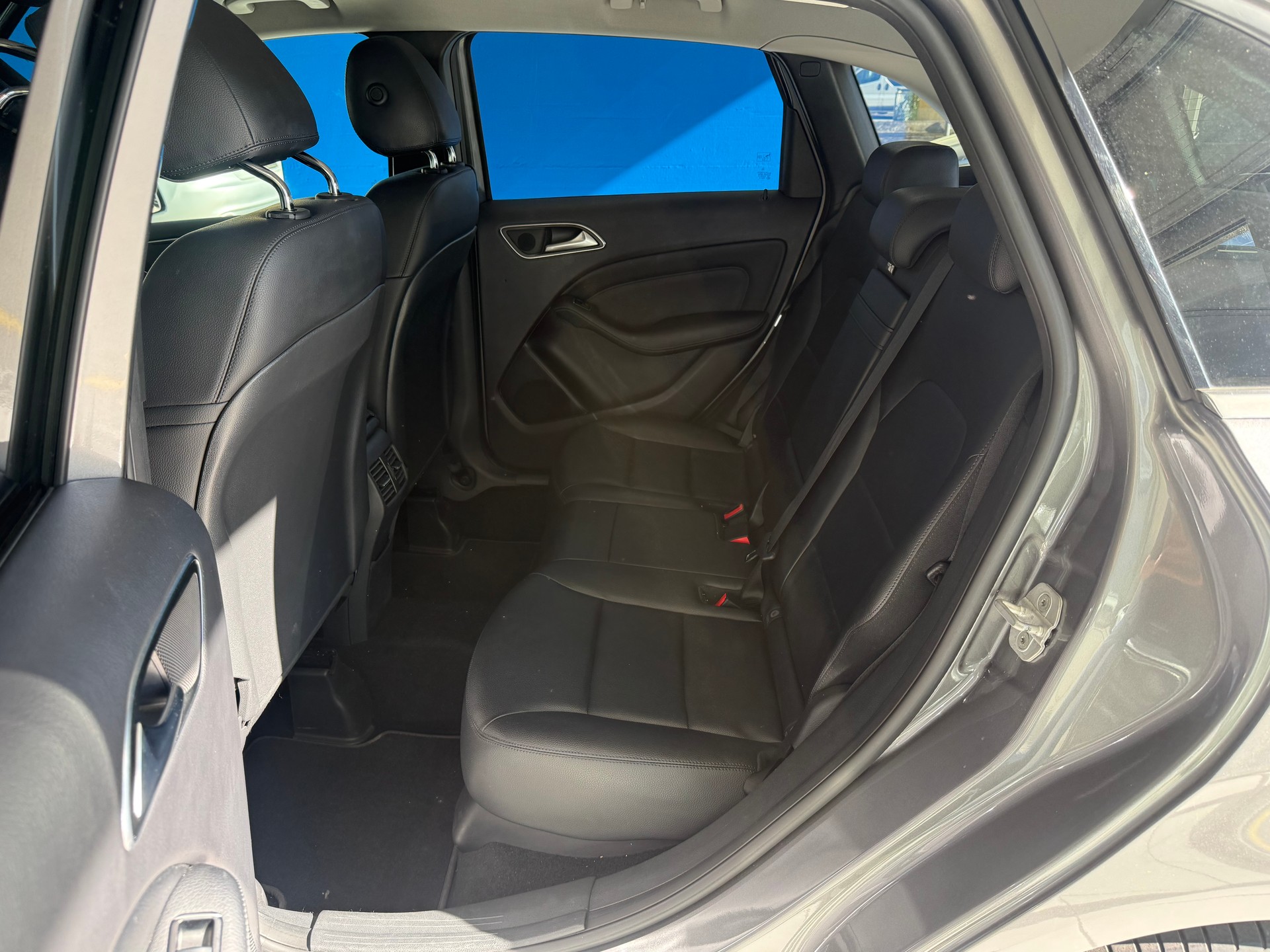 MERCEDES-BENZ B 180 7G-DCT-image-18
