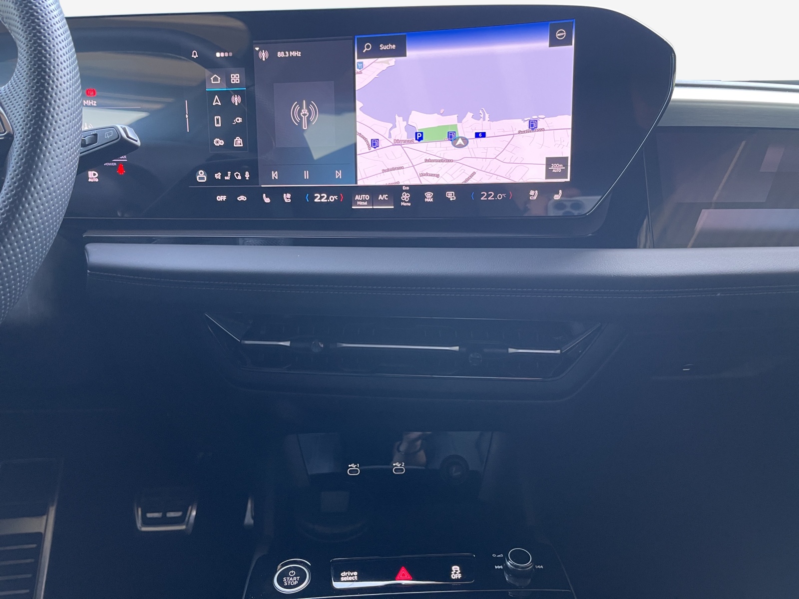 AUDI Q6 e-tron quattro-image-11