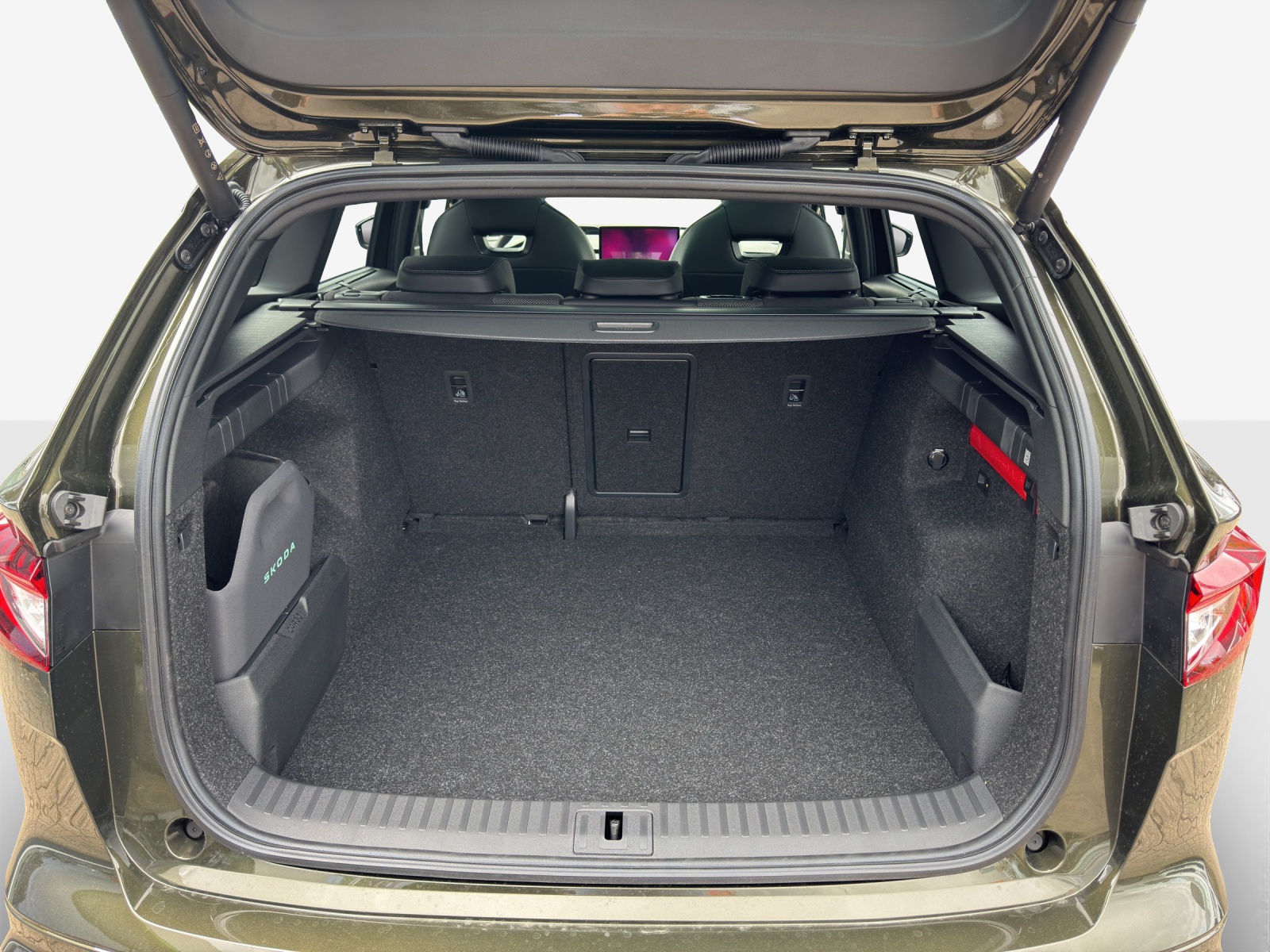 SKODA Enyaq Sport Line-image-12