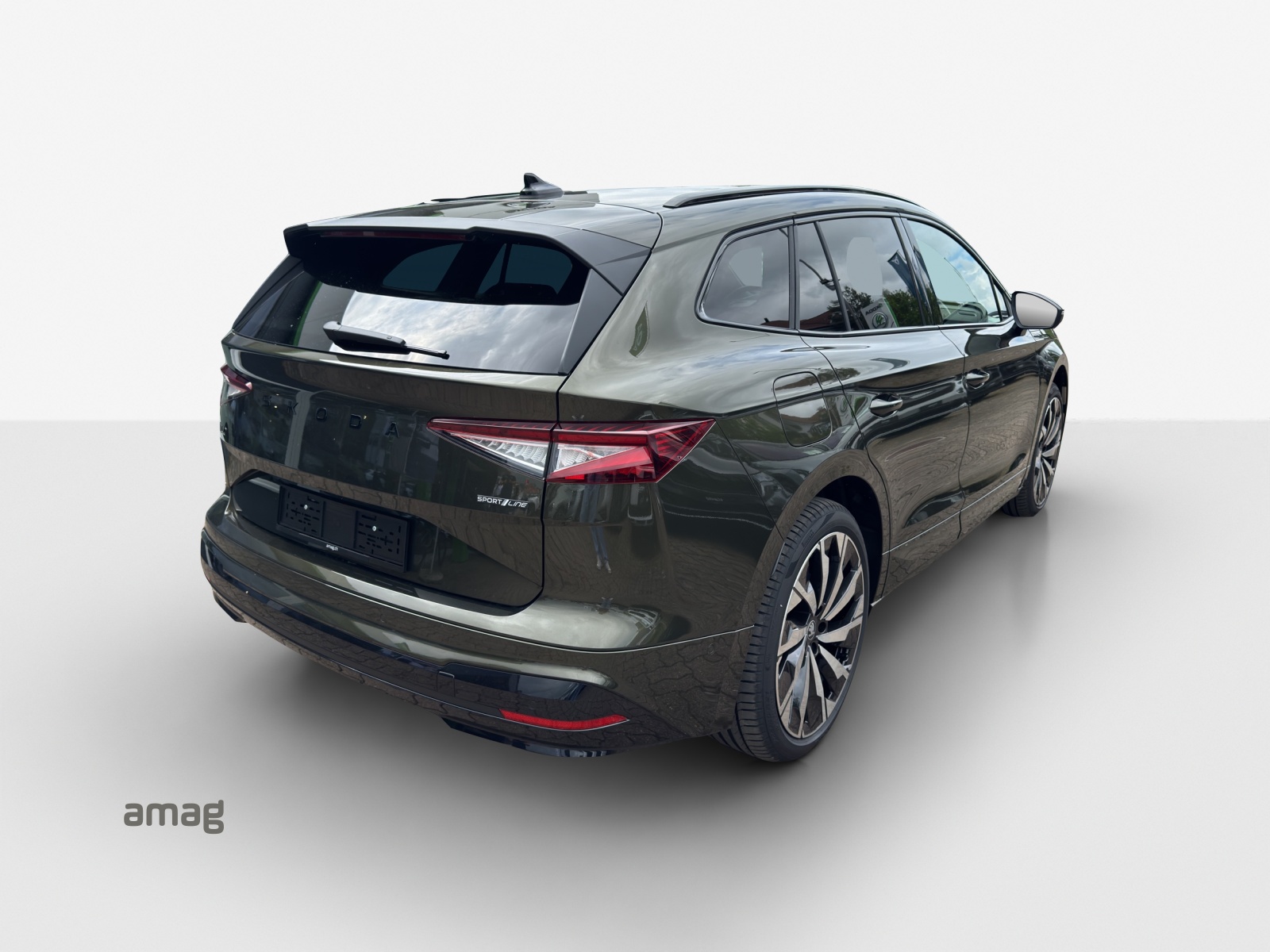 SKODA Enyaq Sport Line-image-4