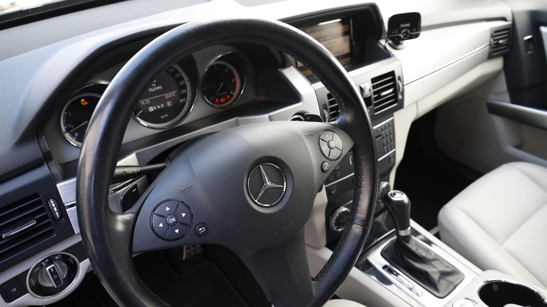 MERCEDES-BENZ GLK 350 CDI 4Matic 7G-Tronic-image-25