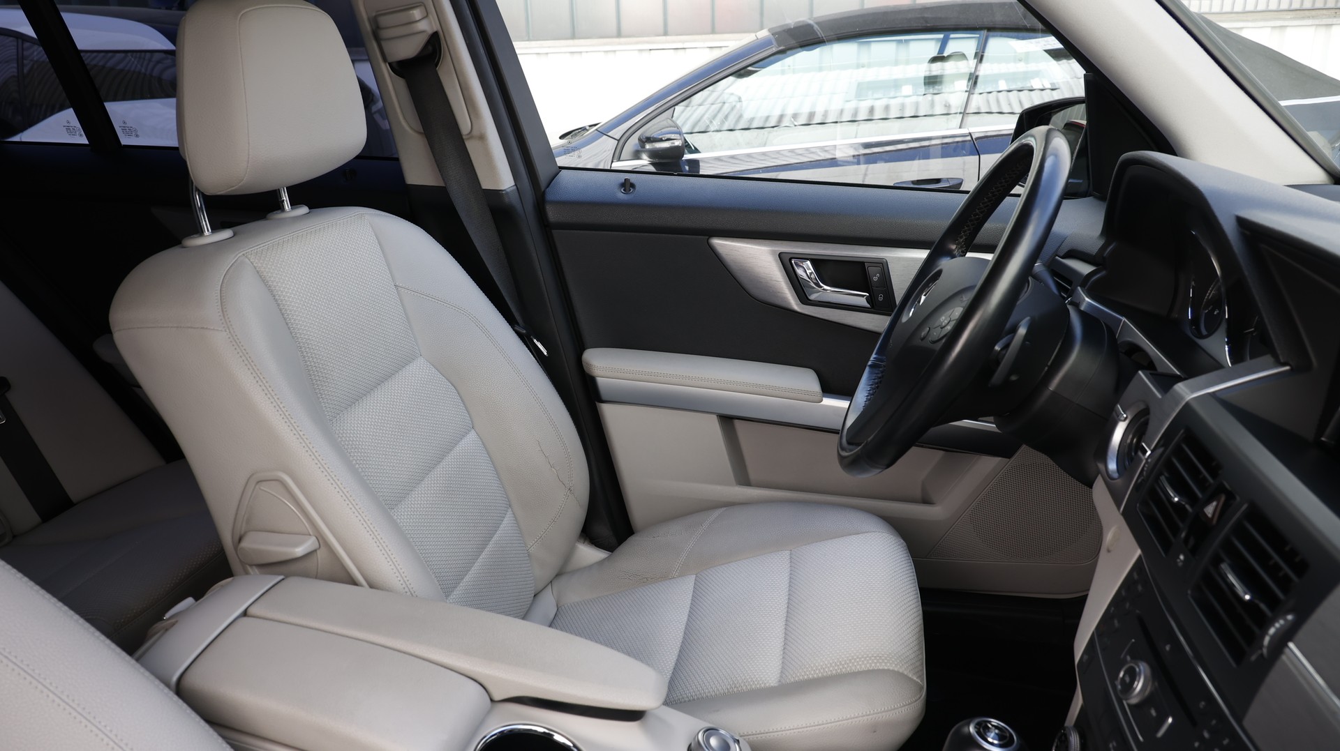 MERCEDES-BENZ GLK 350 CDI 4Matic 7G-Tronic-image-22