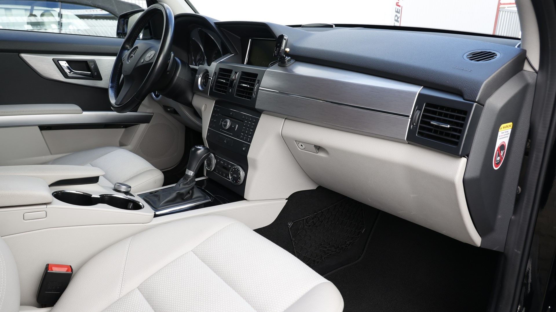 MERCEDES-BENZ GLK 350 CDI 4Matic 7G-Tronic-image-19