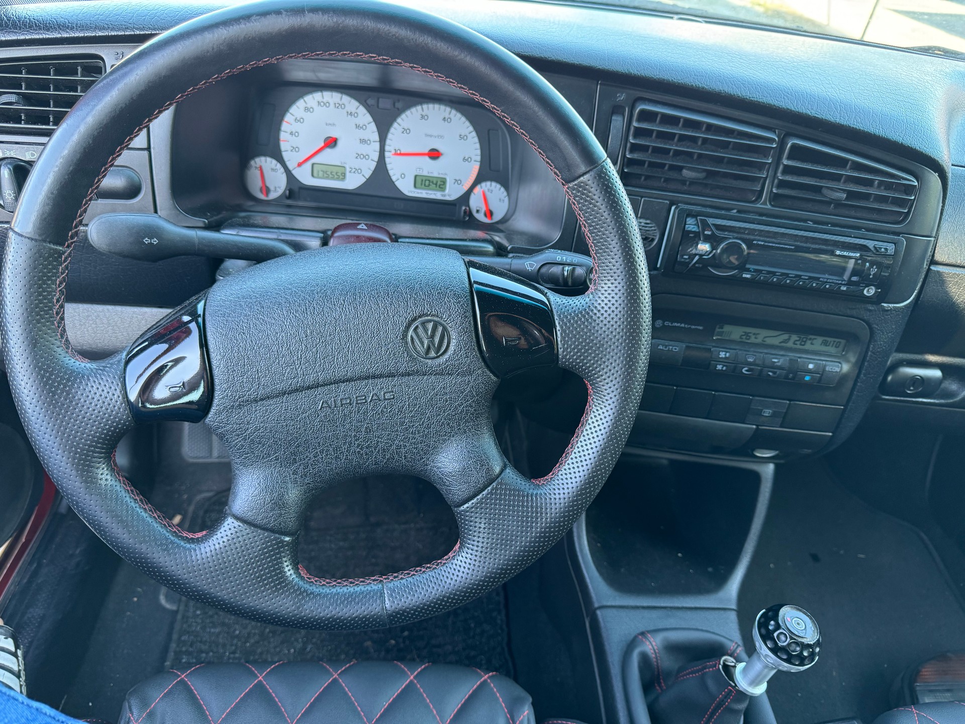 VW Golf 2000 GTI Edition-image-9