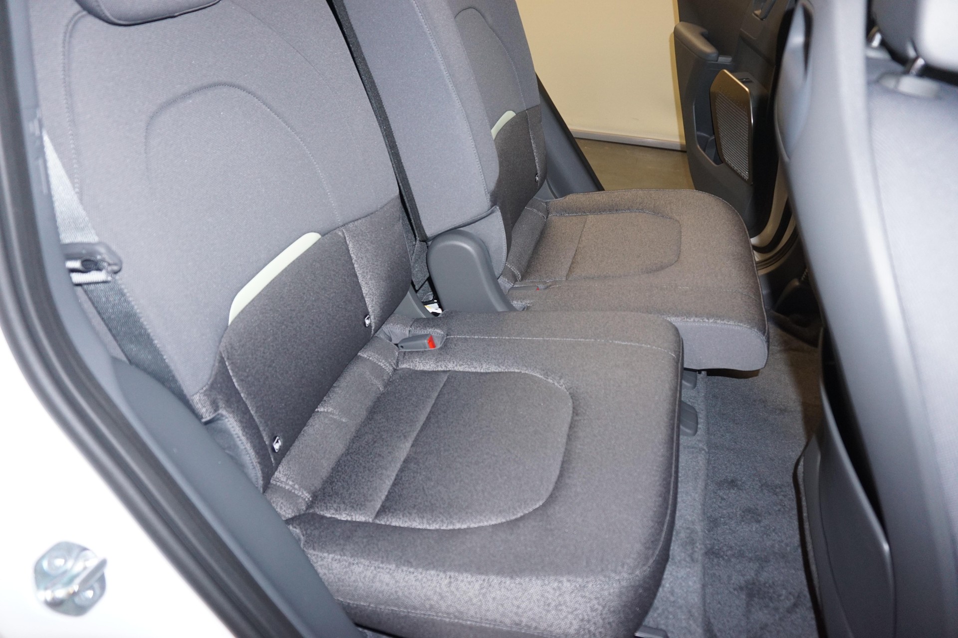 KIA EV2 42.2 kWh Air 4P-image-12