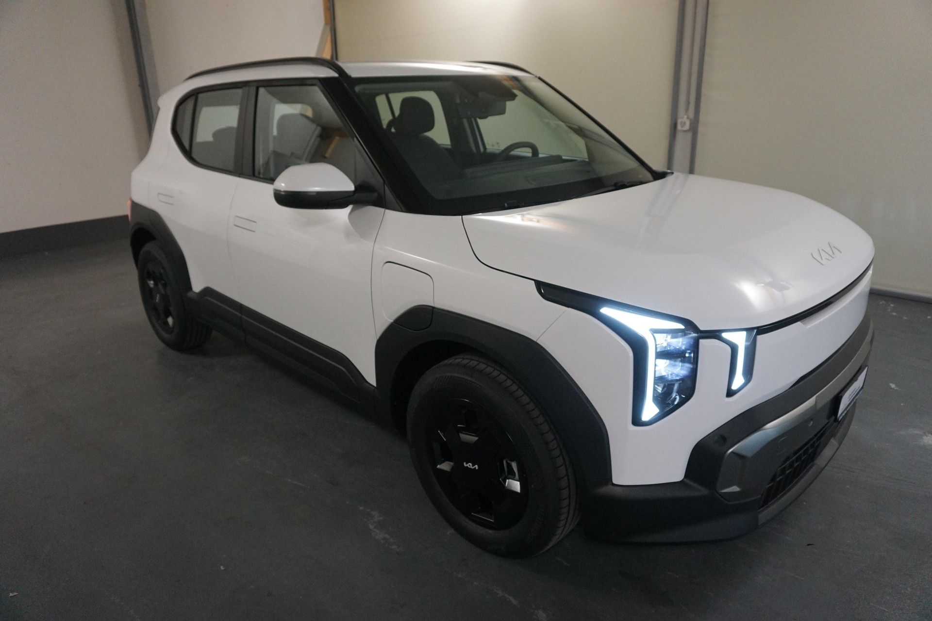 KIA EV2 42.2 kWh Air 4P-showroom-element-2