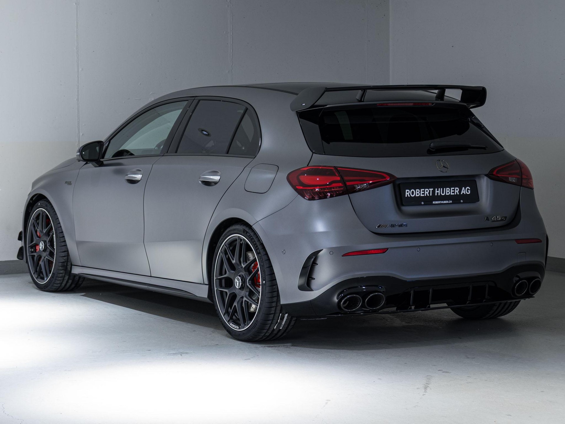 MERCEDES-BENZ A 45 S AMG 4MATIC+-image-3