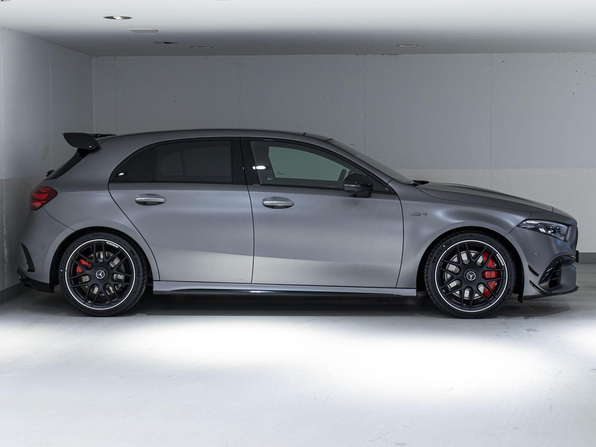 MERCEDES-BENZ A 45 S AMG 4MATIC+-image-1