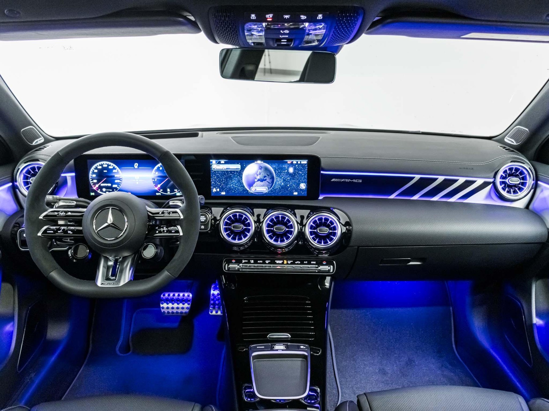 MERCEDES-BENZ A 45 S AMG 4MATIC+-image-11