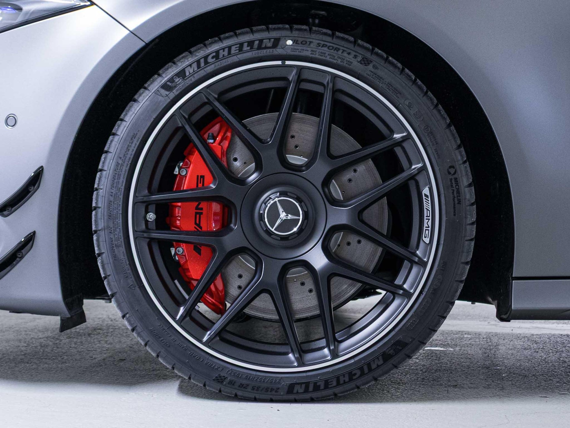 MERCEDES-BENZ A 45 S AMG 4MATIC+-image-14