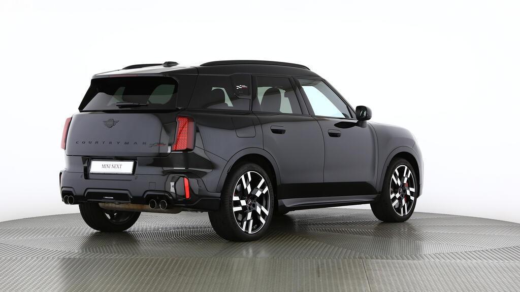 MINI John Cooper Works Countryman ALL4-image-3