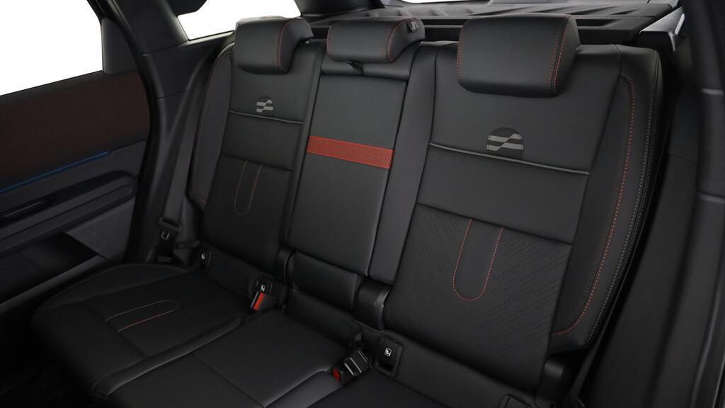 MINI John Cooper Works Countryman ALL4-image-21