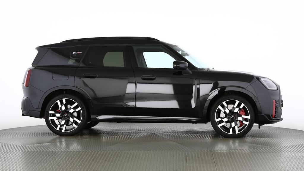 MINI John Cooper Works Countryman ALL4-image-1