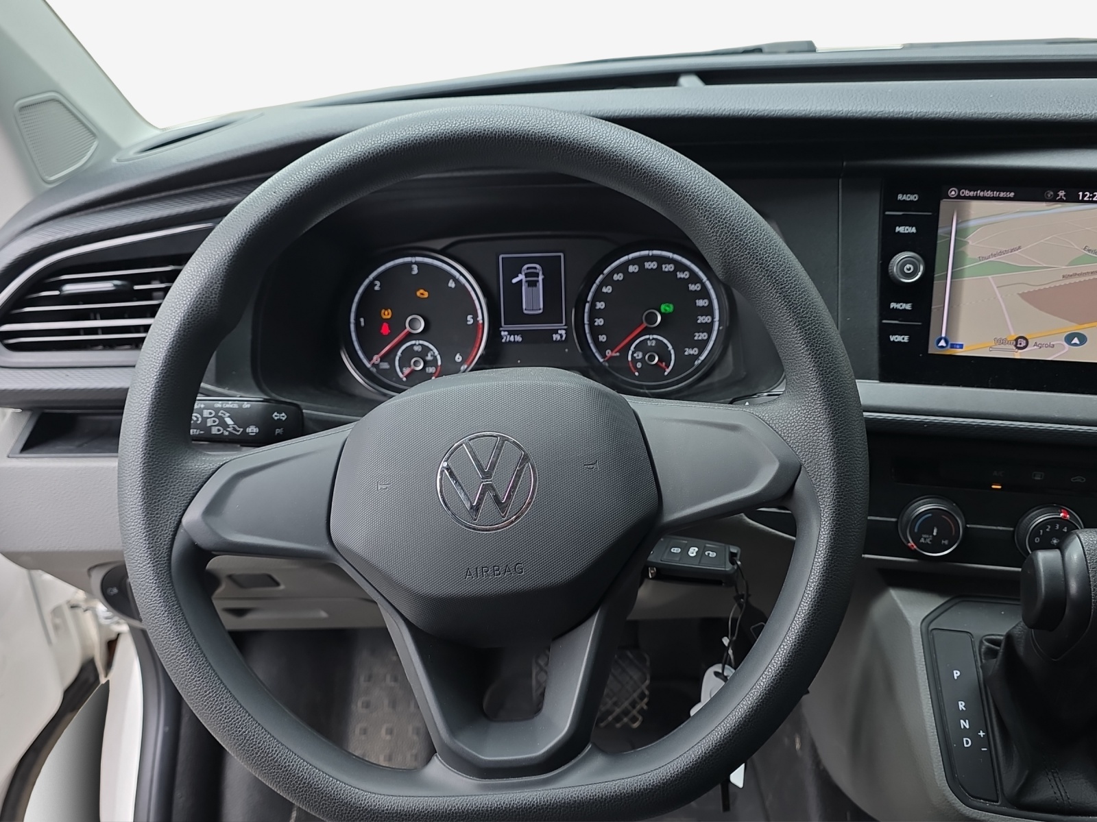 VW T6.1 2.0 TDI DSG-image-9