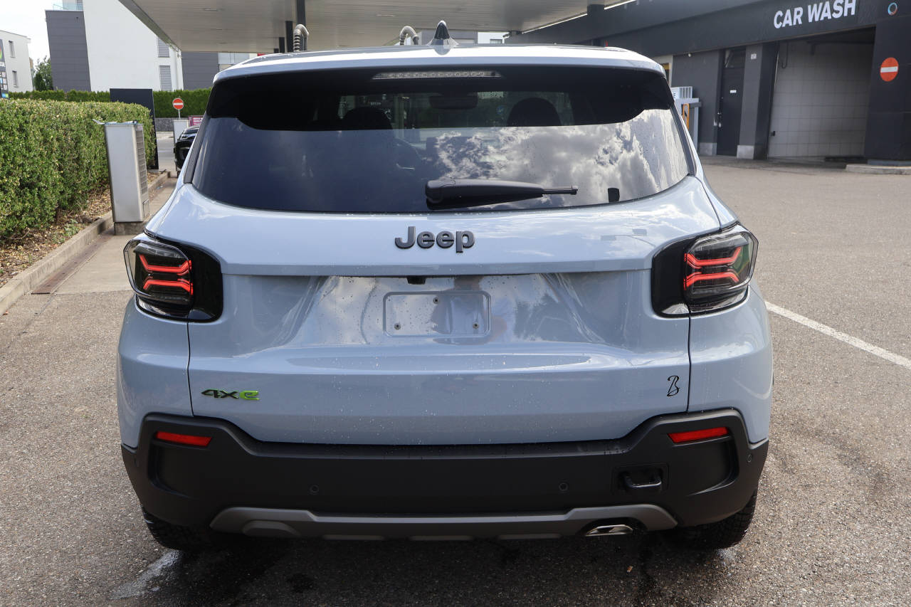 JEEP Avenger 1.2 MHEV Overland 4xe-image-3