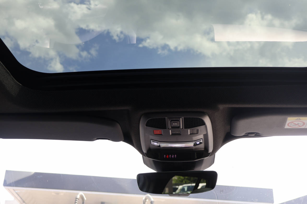 JEEP Avenger 1.2 MHEV Overland 4xe-image-13