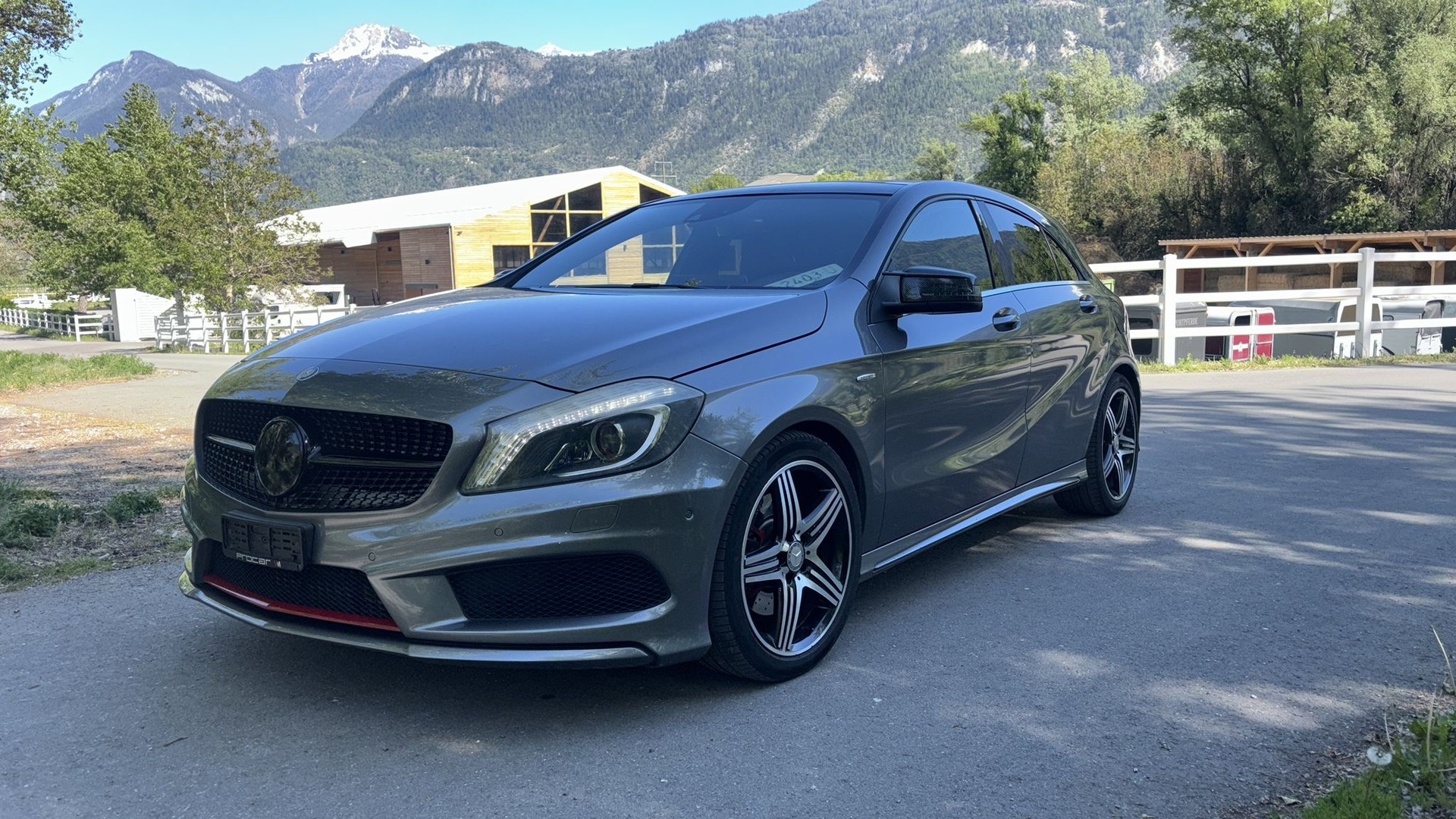 MERCEDES-BENZ A 250 Sport 4Matic 7G-DCT-image-1