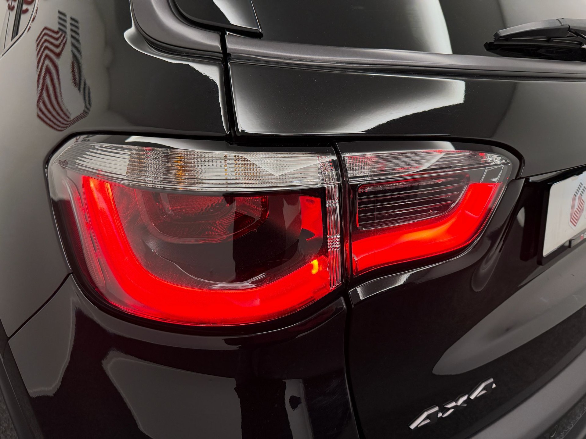JEEP Compass 1.4 Turbo S AWD 9ATX-image-7