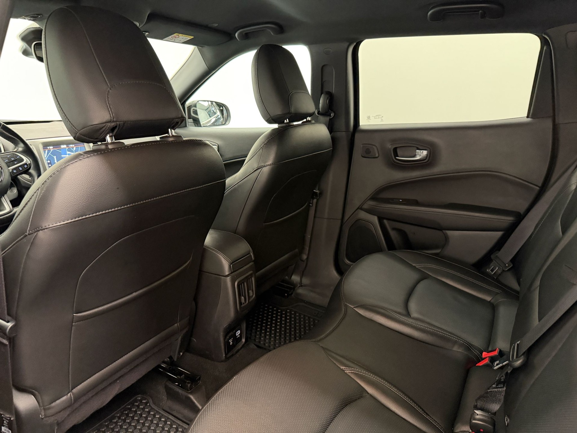 JEEP Compass 1.4 Turbo S AWD 9ATX-image-13