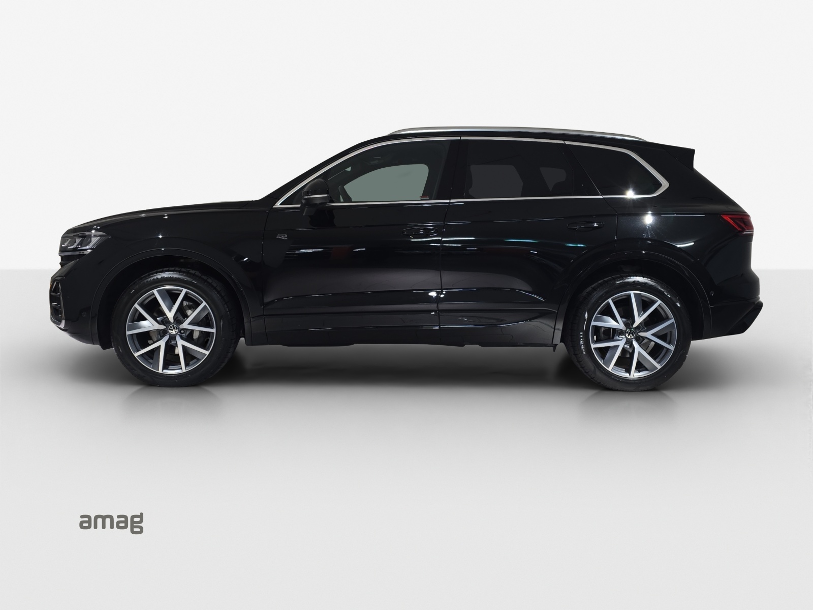 VW Touareg 3.0 TDI R-Line Tiptronic-image-1
