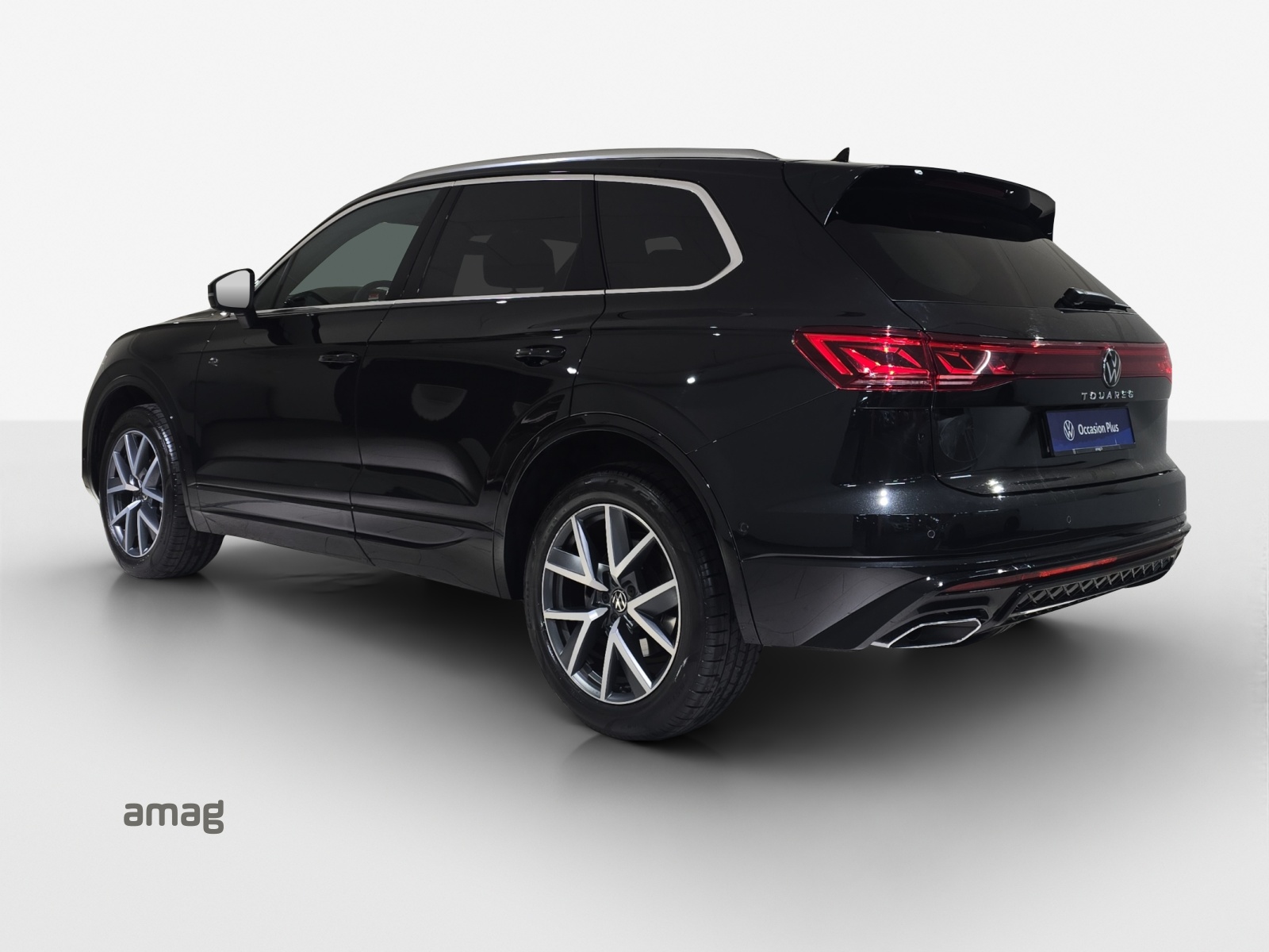 VW Touareg 3.0 TDI R-Line Tiptronic-image-2