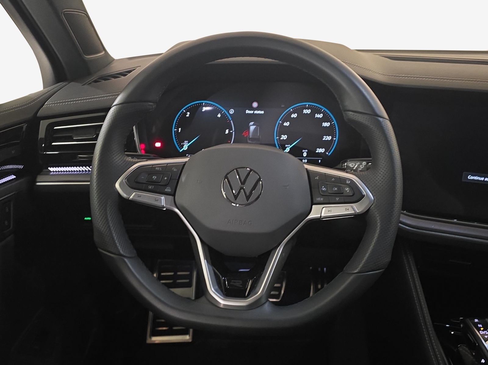 VW Touareg 3.0 TDI R-Line Tiptronic-image-9