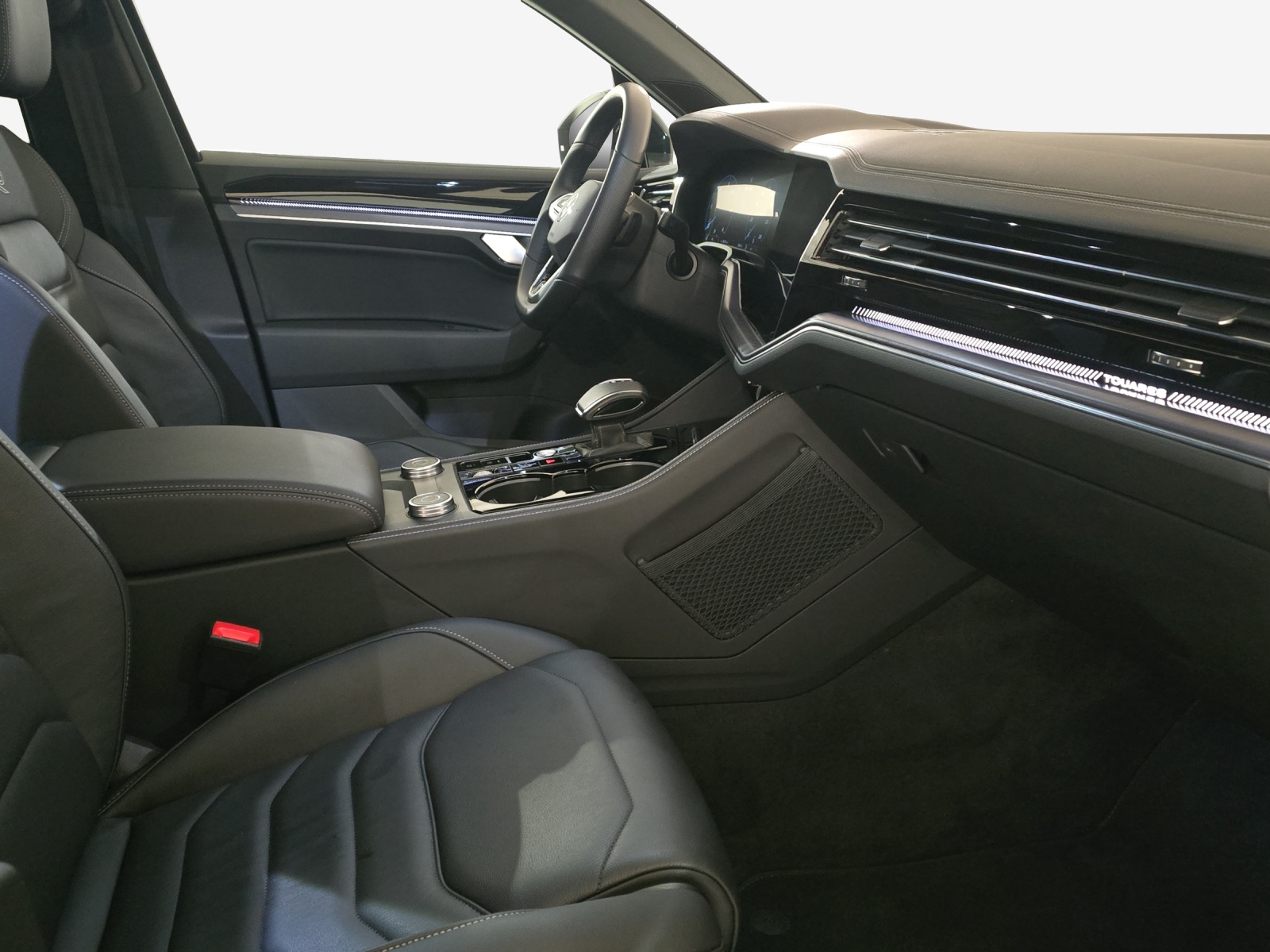 VW Touareg 3.0 TDI R-Line Tiptronic-image-14