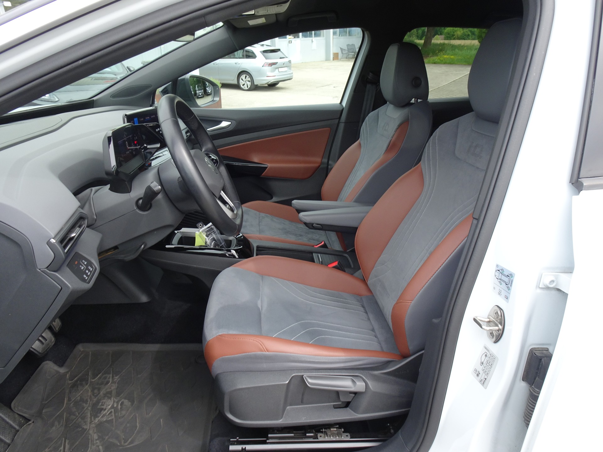 VW ID.4 Pro Performance 77 kWh 1ST-image-11