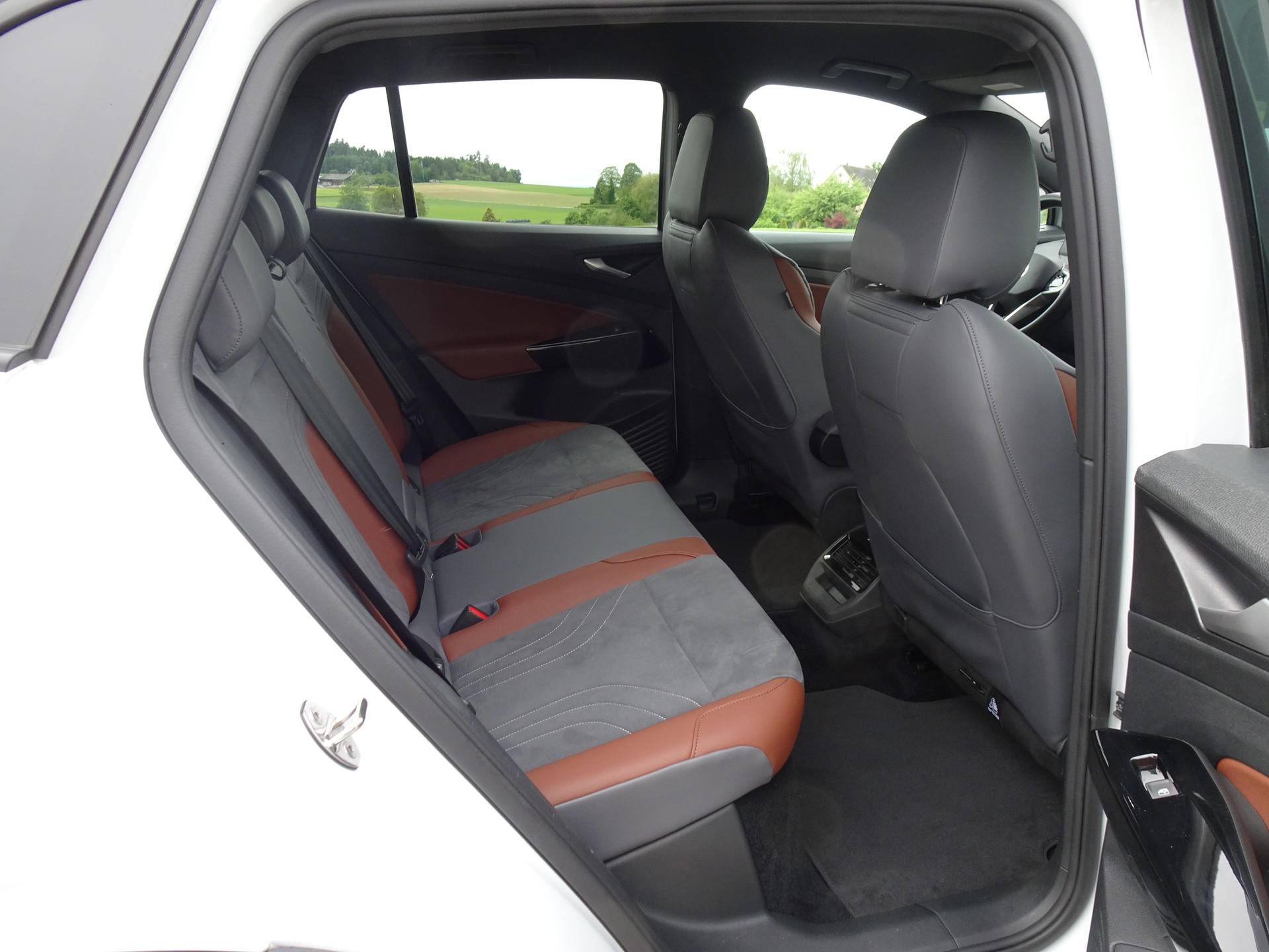 VW ID.4 Pro Performance 77 kWh 1ST-image-8