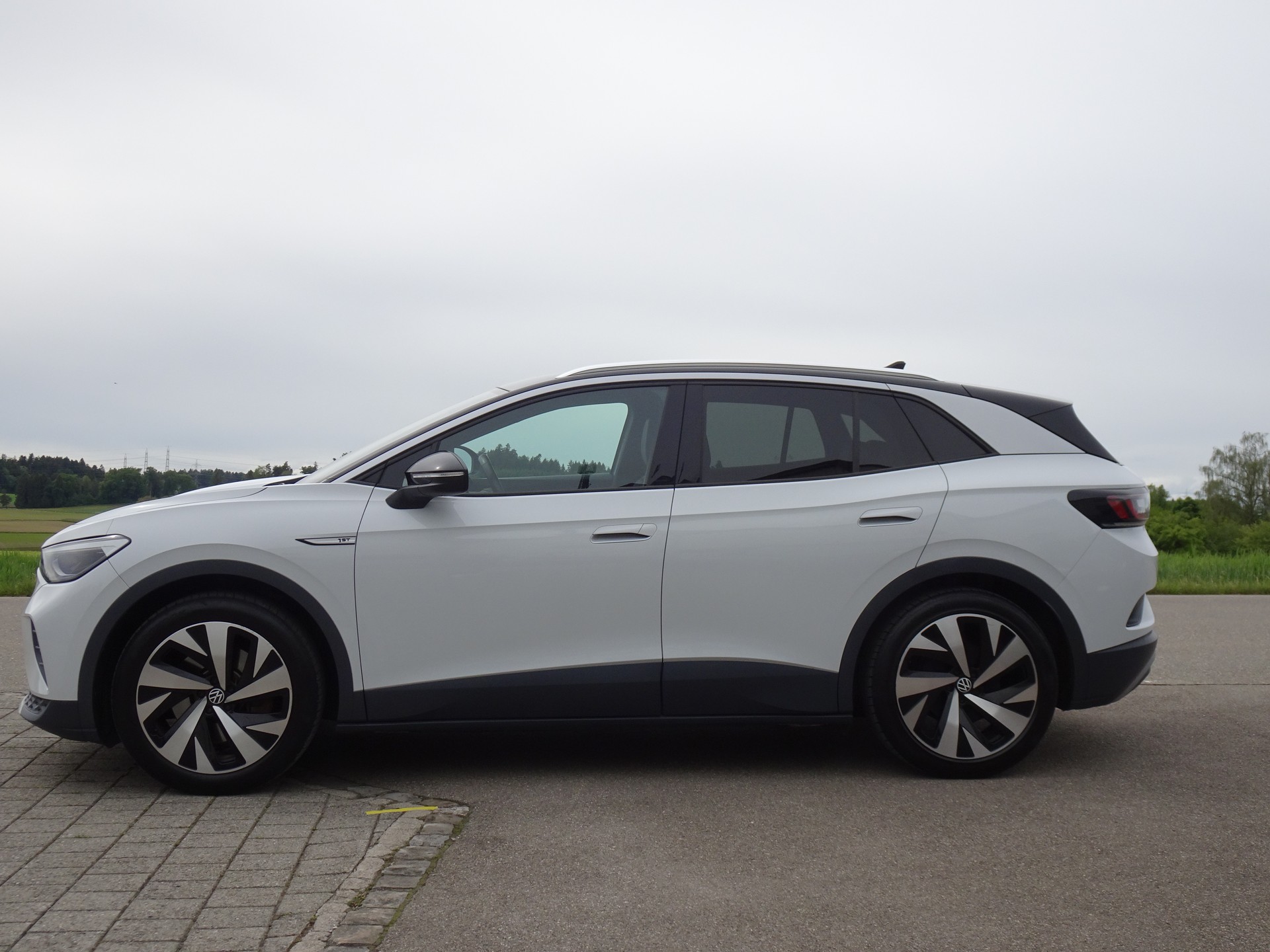 VW ID.4 Pro Performance 77 kWh 1ST-image-1