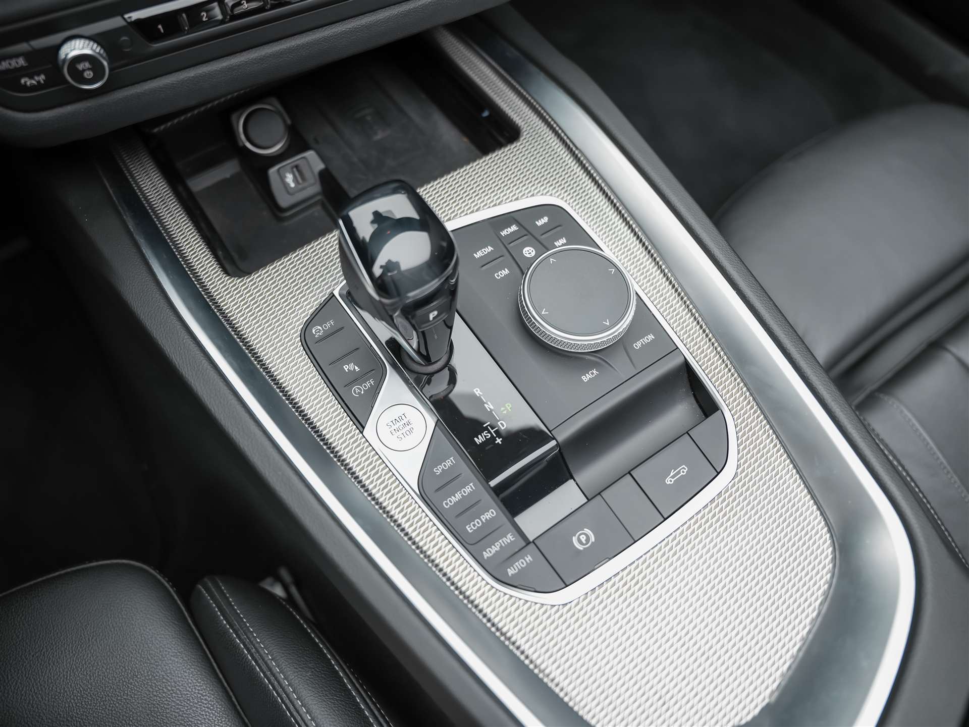 BMW Z4 M40i Steptronic *CH Auto*Head-Up*Harman/Kardon*El. Sitze mit Memory*-image-28