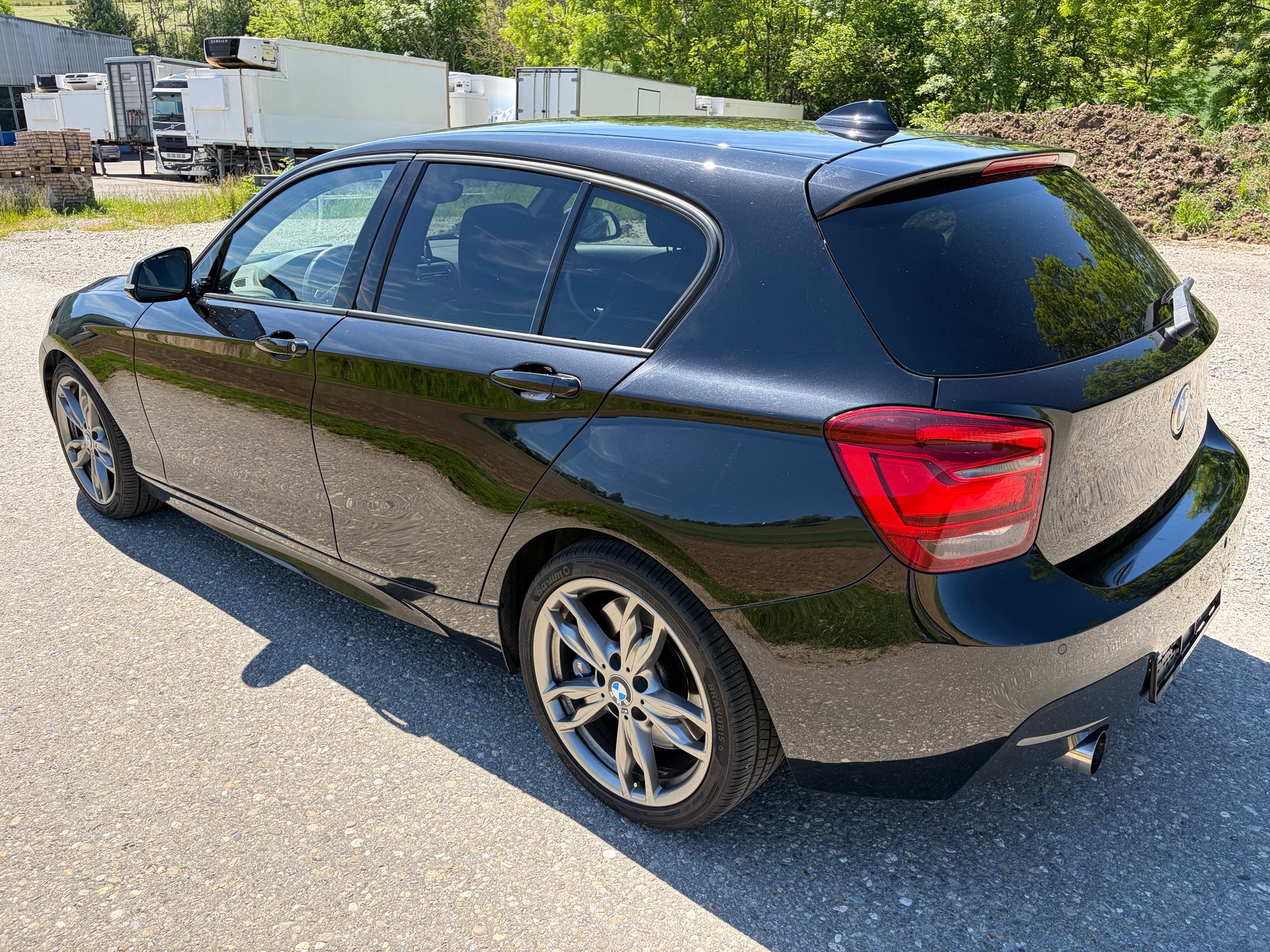 BMW M135i xDrive-image-1