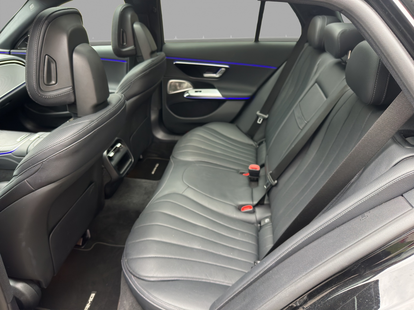 MERCEDES-BENZ E 220 d T 4Matic 9G-Tronic-image-13