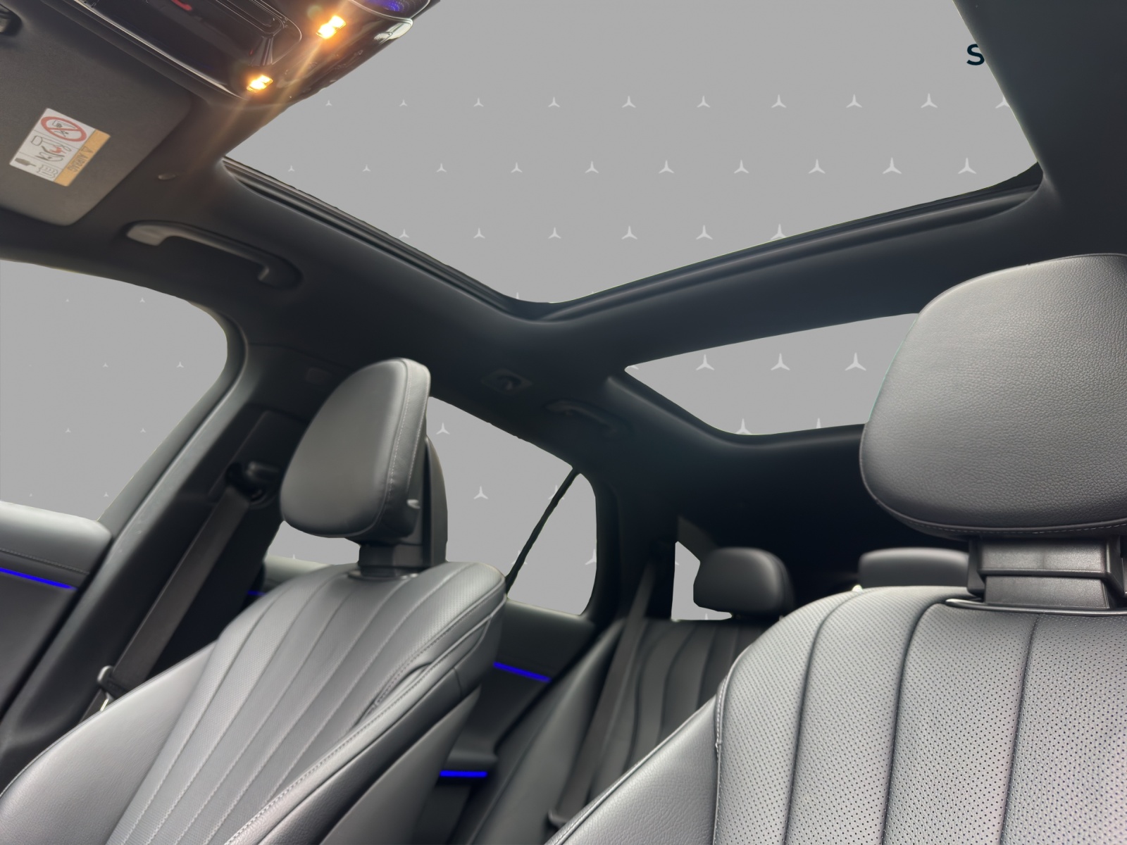 MERCEDES-BENZ E 220 d T 4Matic 9G-Tronic-image-8