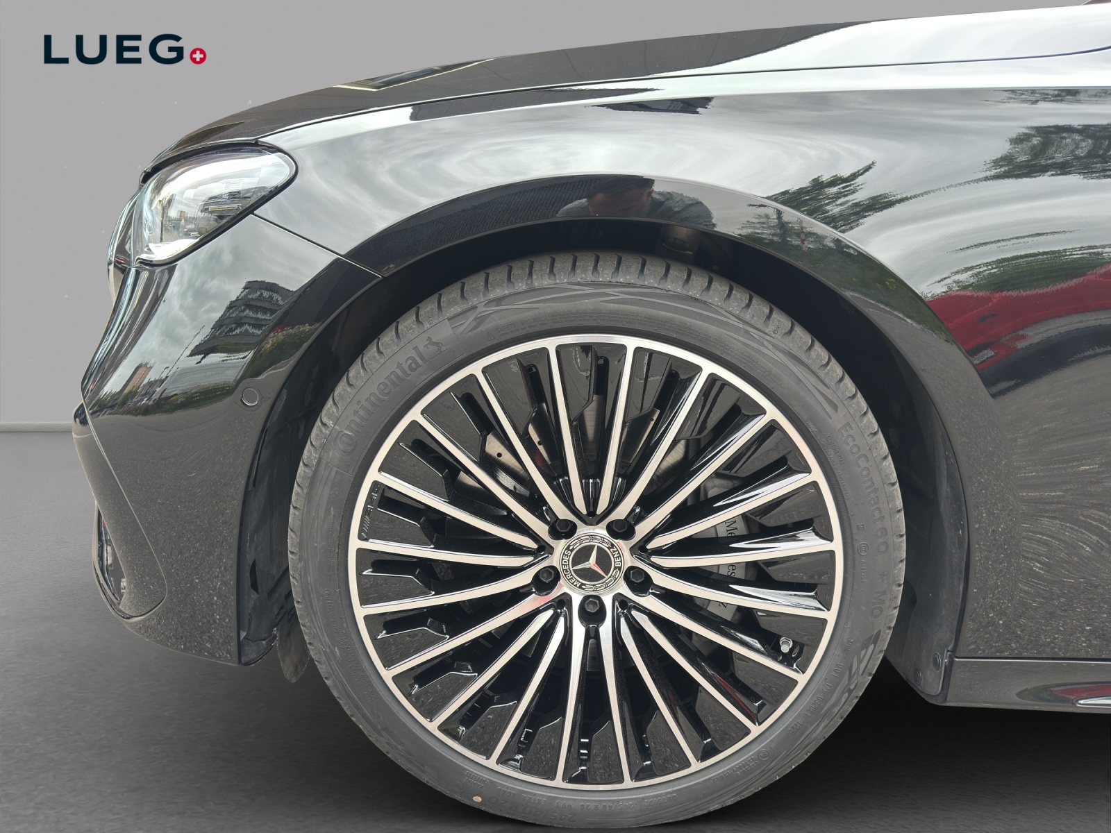 MERCEDES-BENZ E 220 d T 4Matic 9G-Tronic-image-6