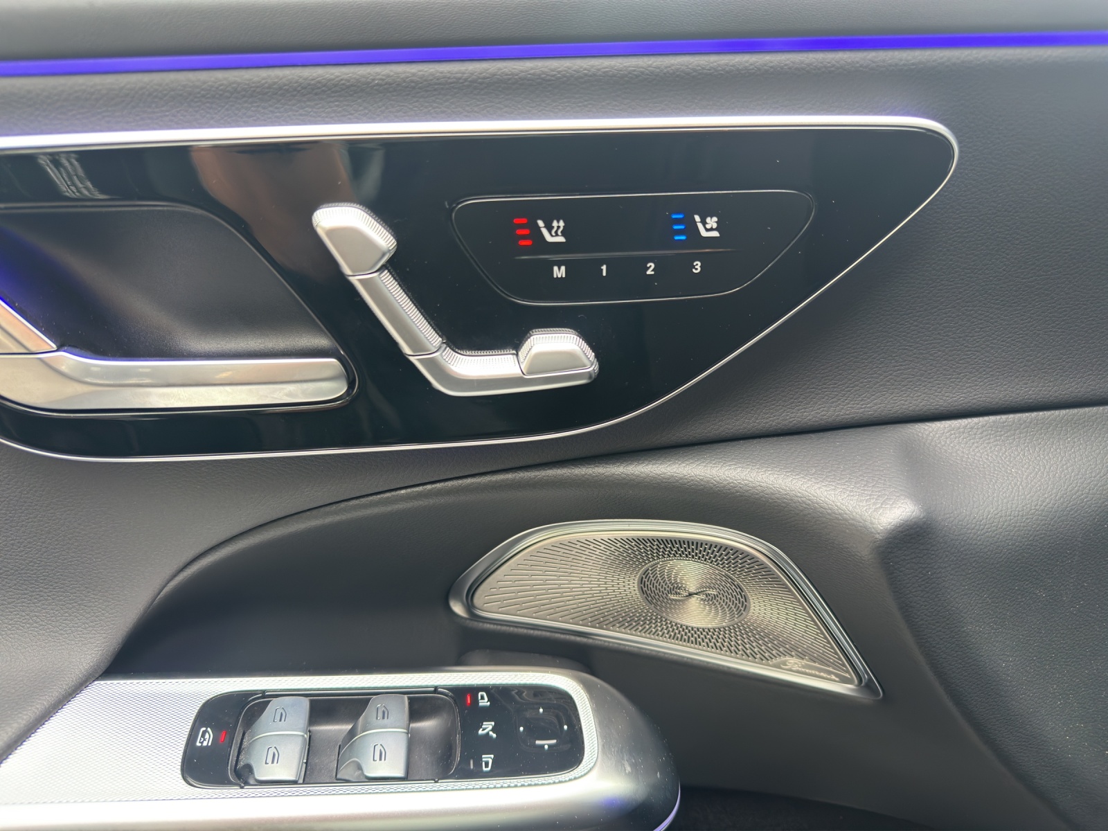 MERCEDES-BENZ E 220 d T 4Matic 9G-Tronic-image-12