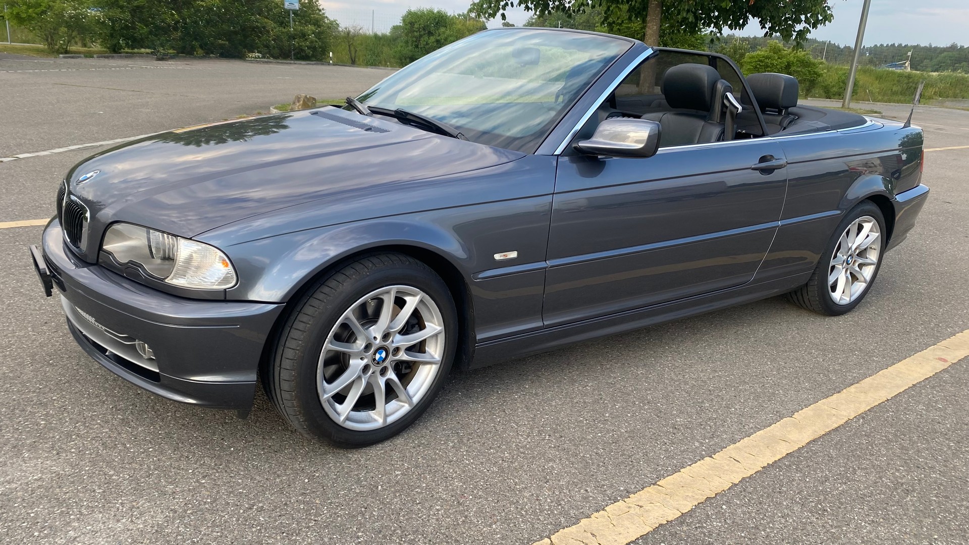 BMW 330Ci-image-9