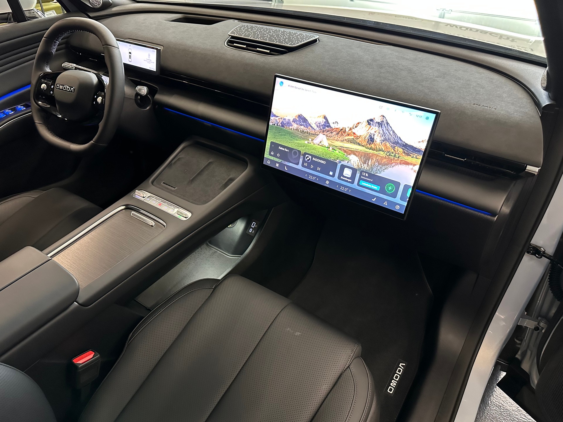 OMODA 7 1.5T SHS PHEV Luxury-image-13