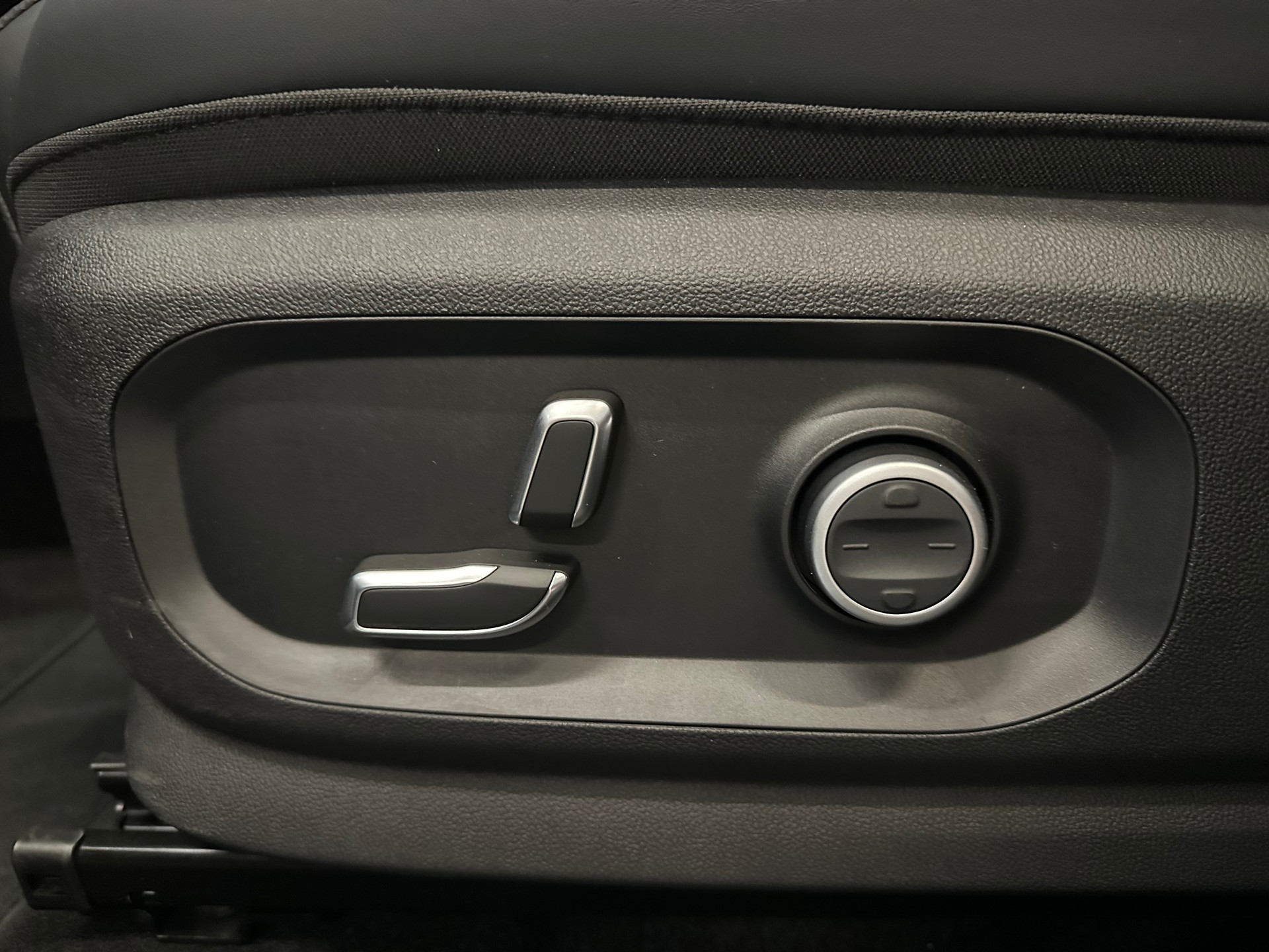 OMODA 7 1.5T SHS PHEV Luxury-image-27