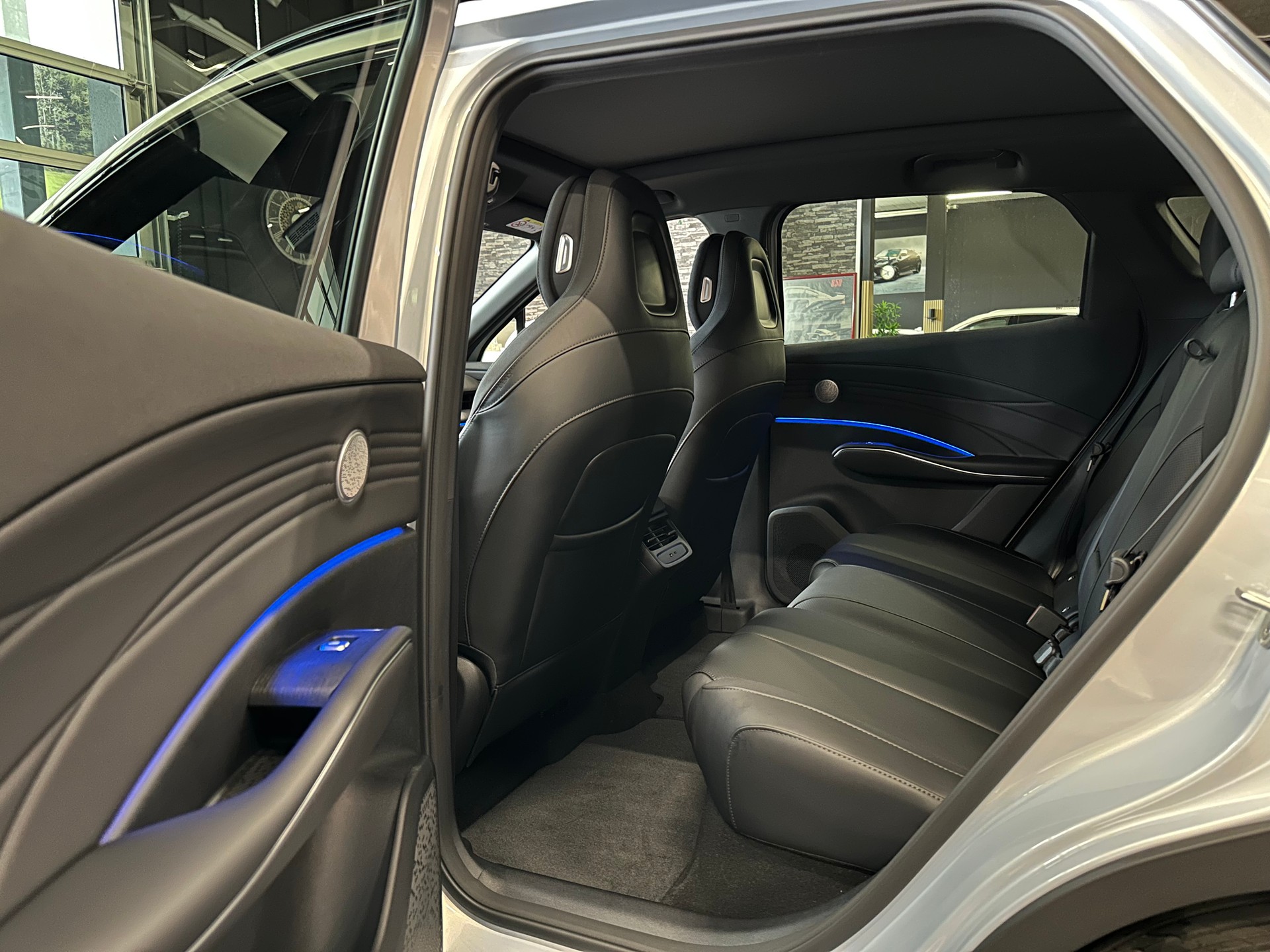 OMODA 7 1.5T SHS PHEV Luxury-image-17