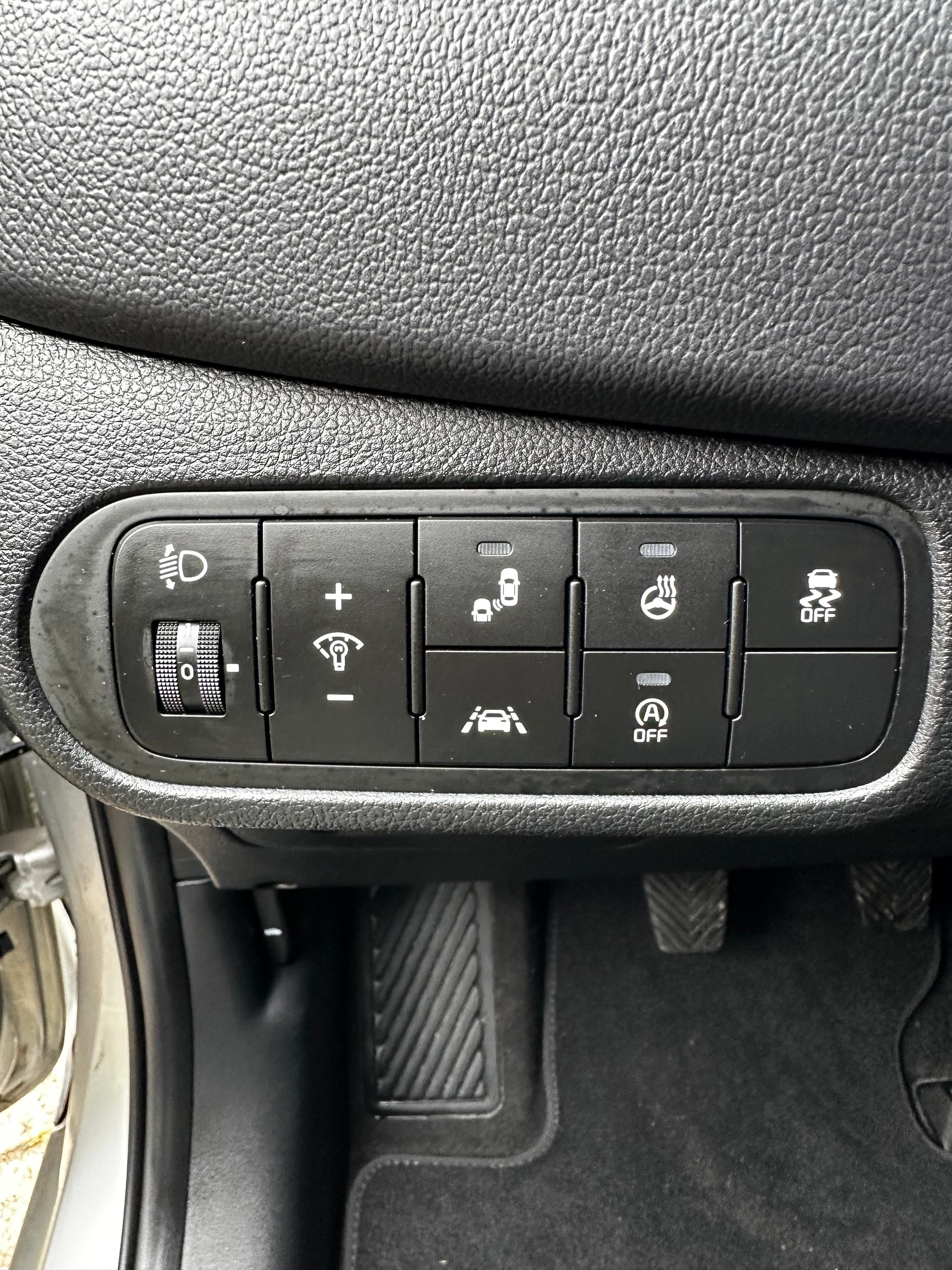 KIA Carens 1.6 GDI Swiss Eco Edition-image-9